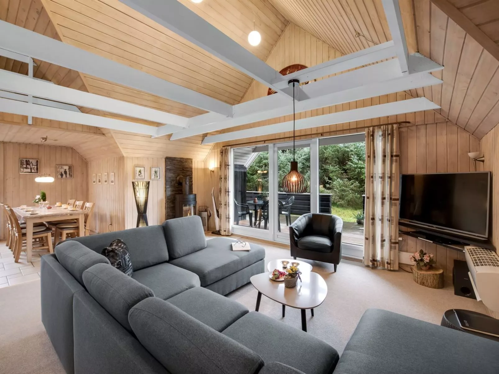 "Patrik" - 1.4km from the sea-Inside