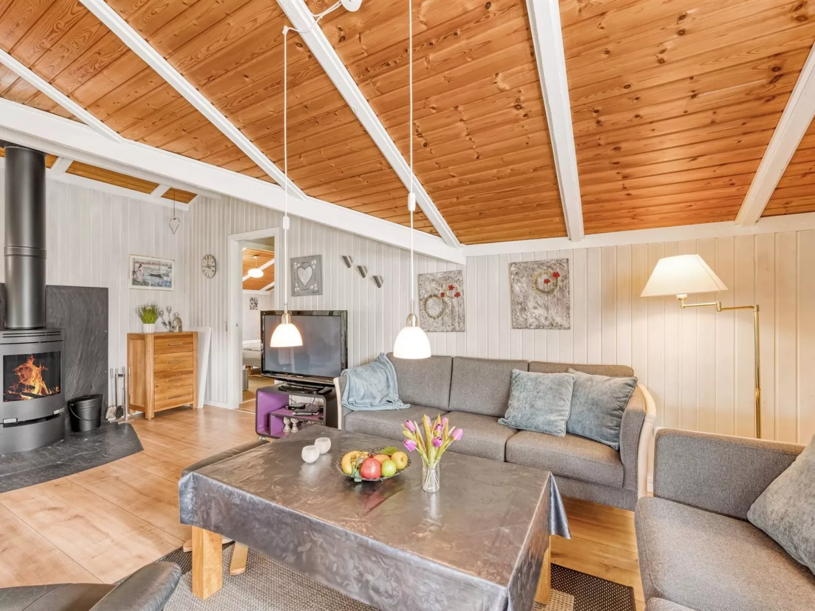 "Penka" - 550m to the fjord-Inside