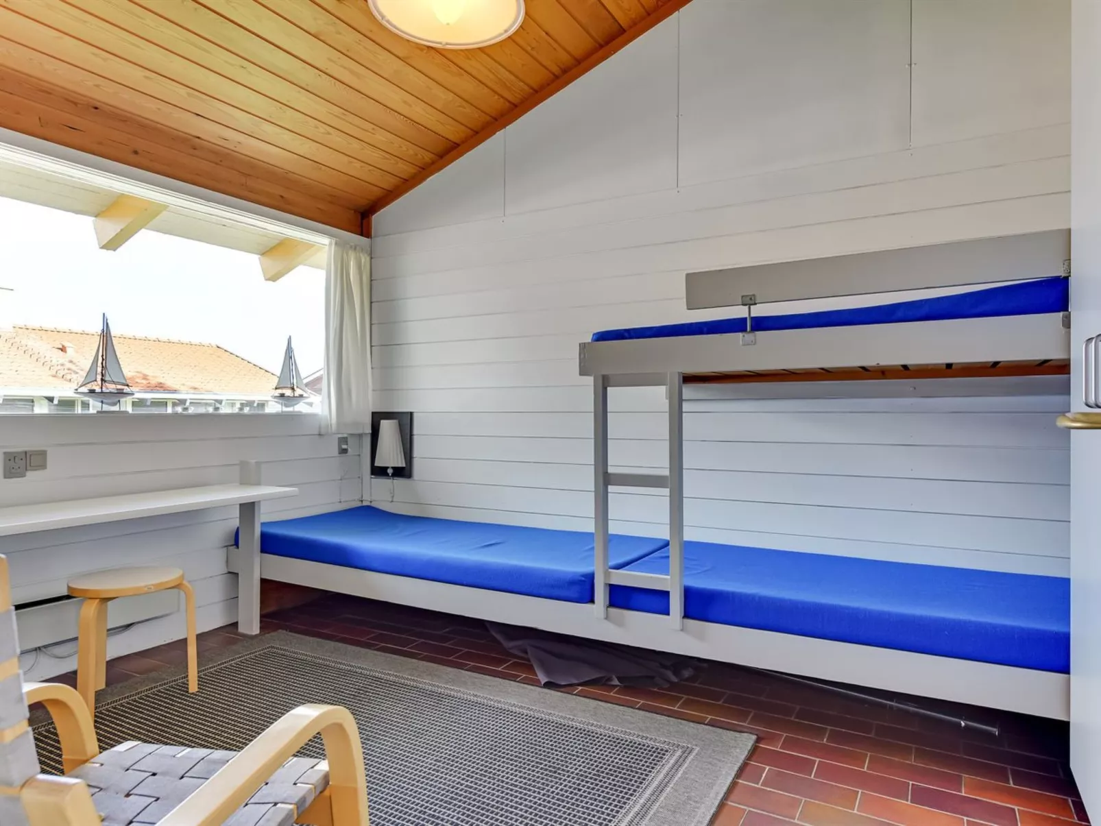 "Boris" - 500m from the sea-Drinnen