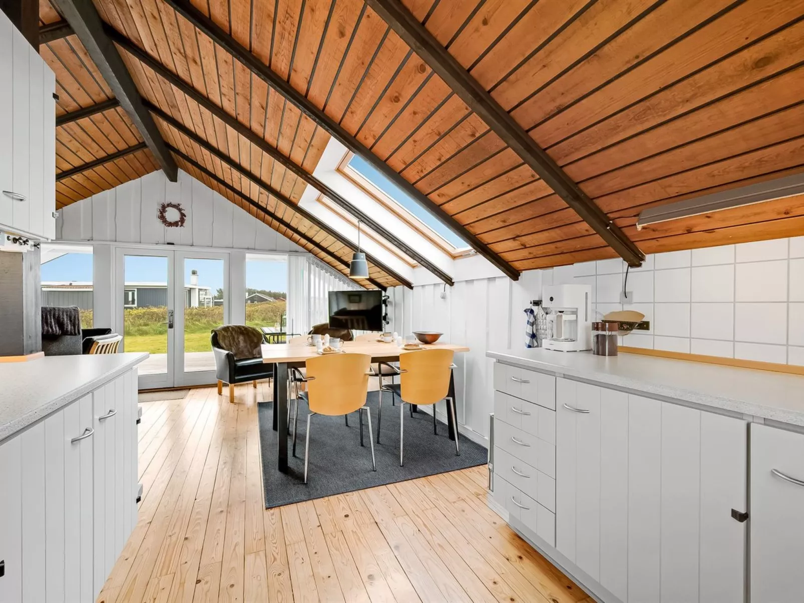 "Olesia" - 250m from the sea-Inside