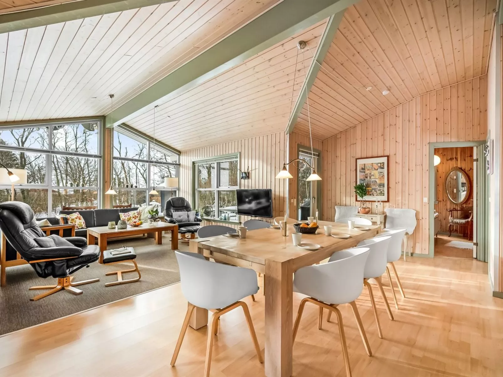 "Kai" - 500m to the fjord-Inside