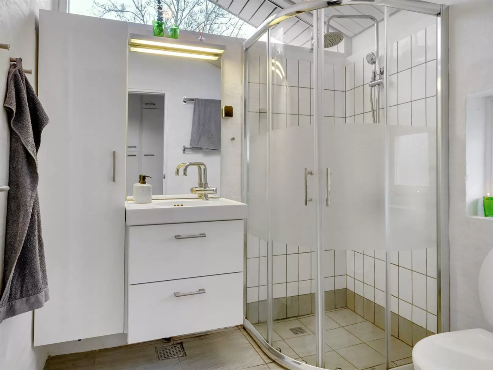 "Gundborg" - 100m from the sea-Drinnen