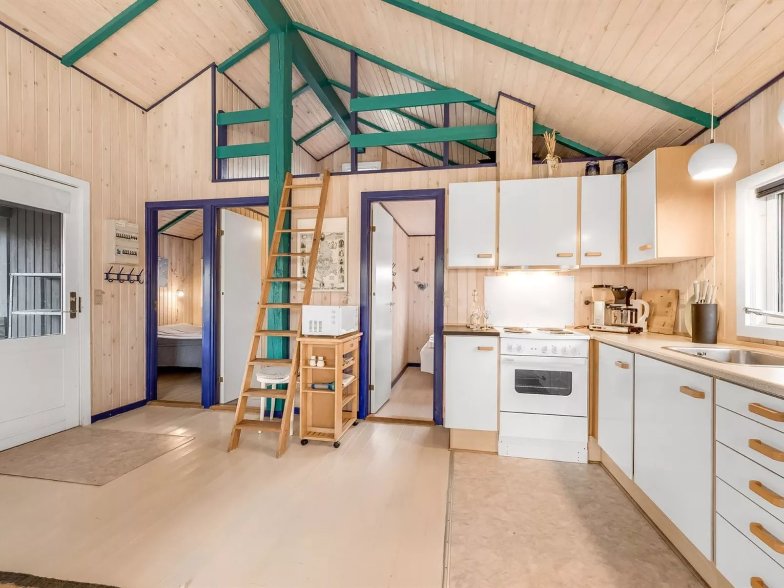 "Remo" - 990m to the fjord-Inside