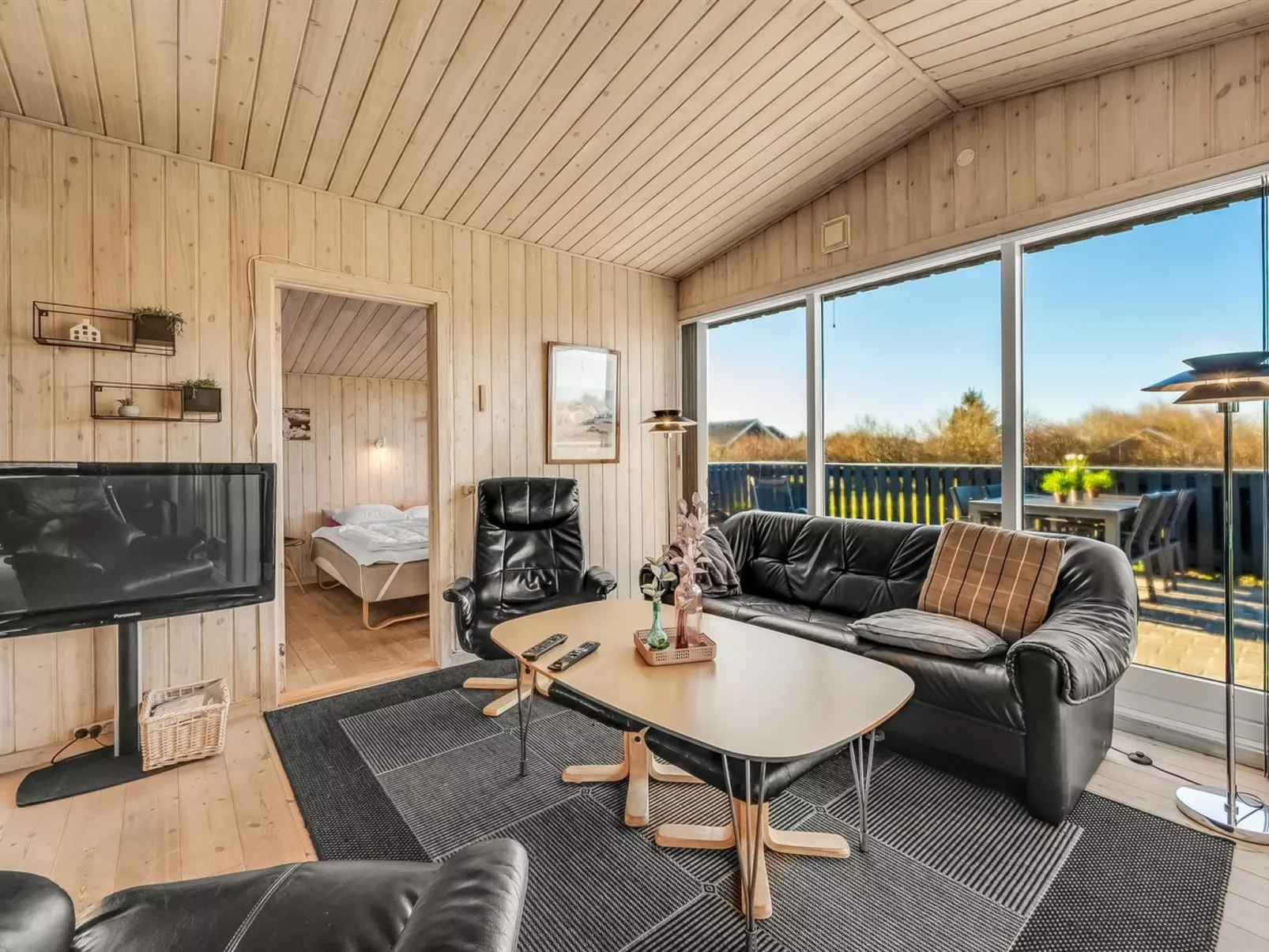 "Benjamina" - 530m to the fjord-Dedans