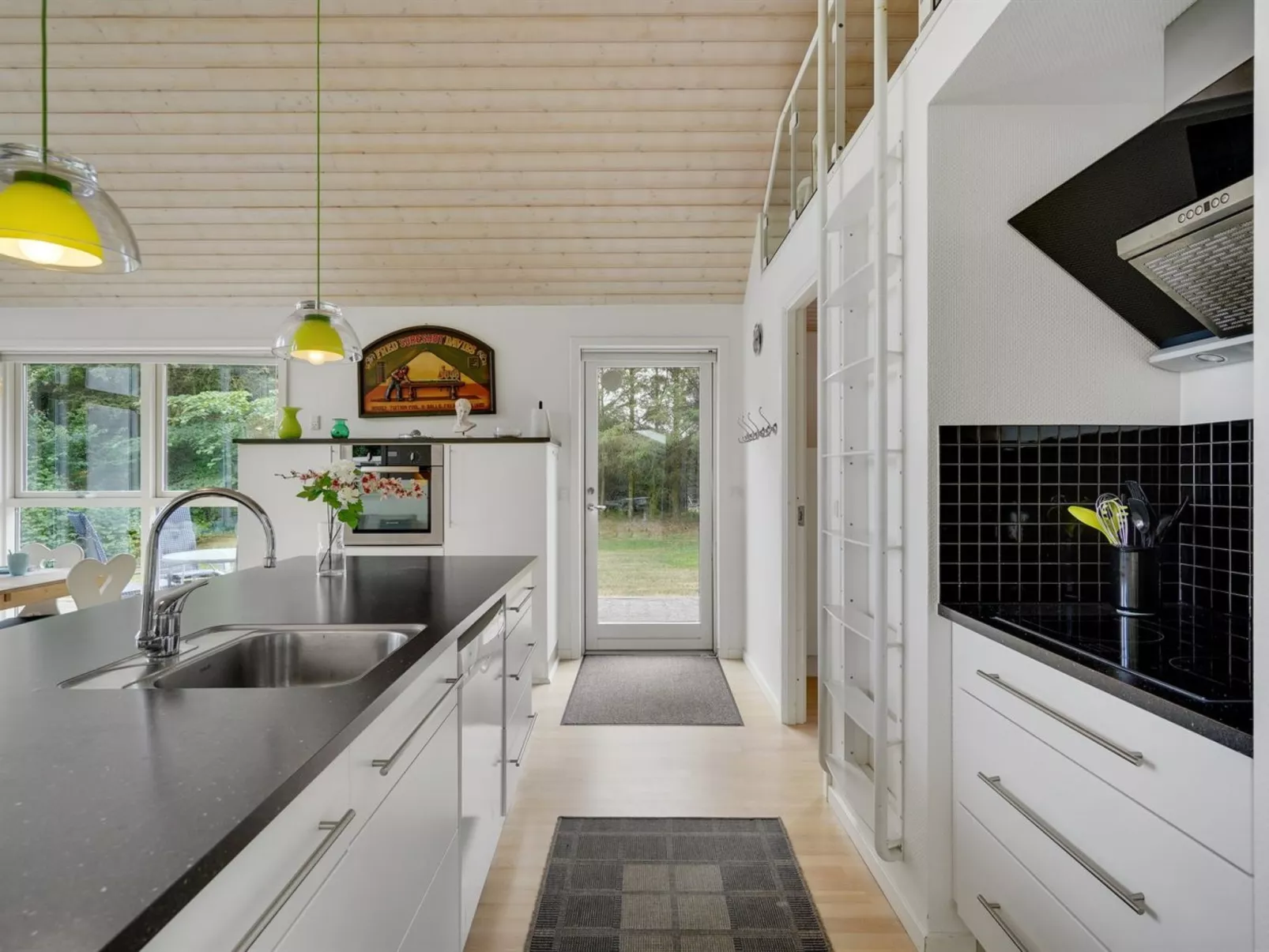 "Ødger" - 150m to the fjord-Dedans