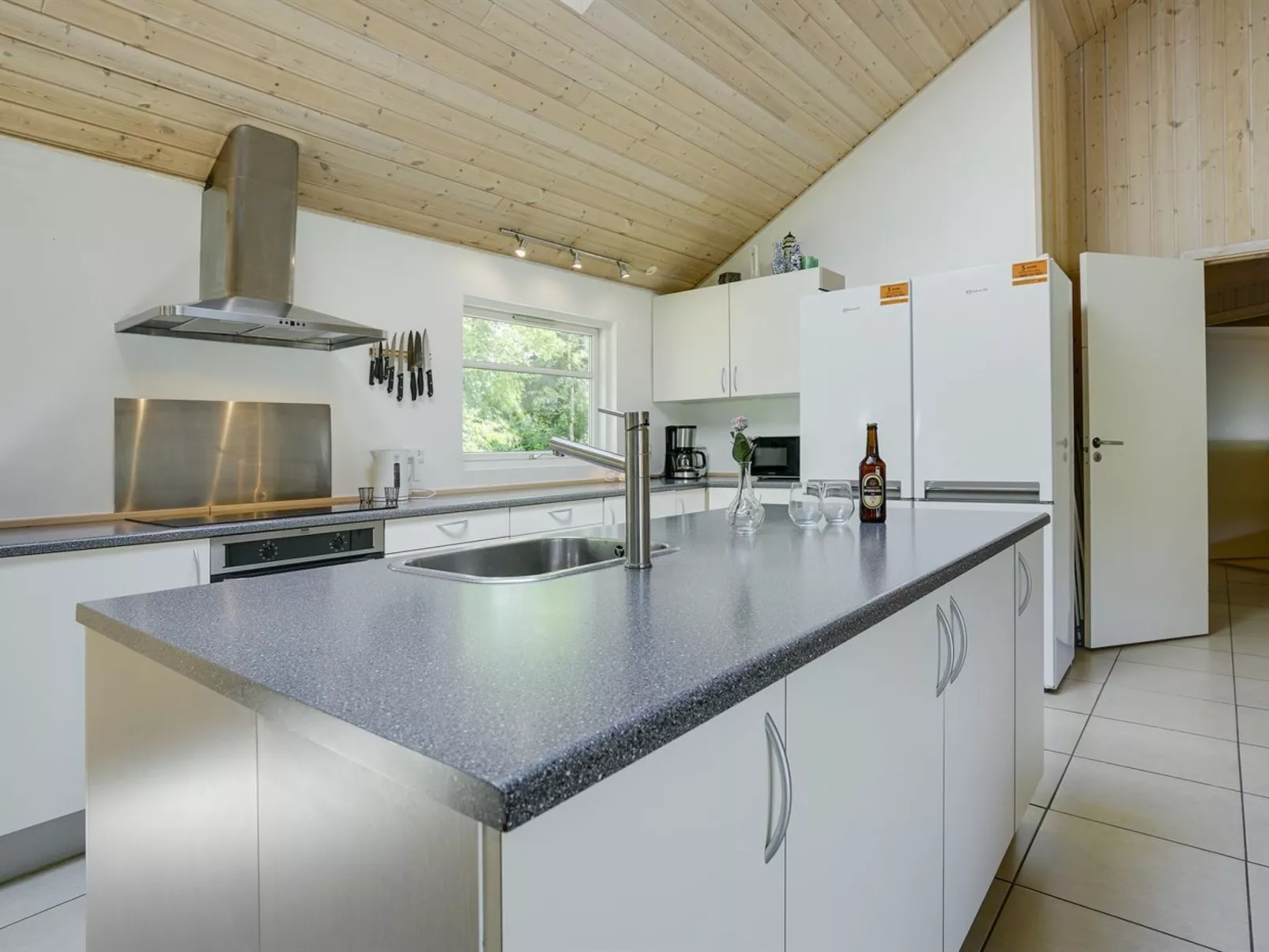 "Lottje" - 300m from the sea-Drinnen