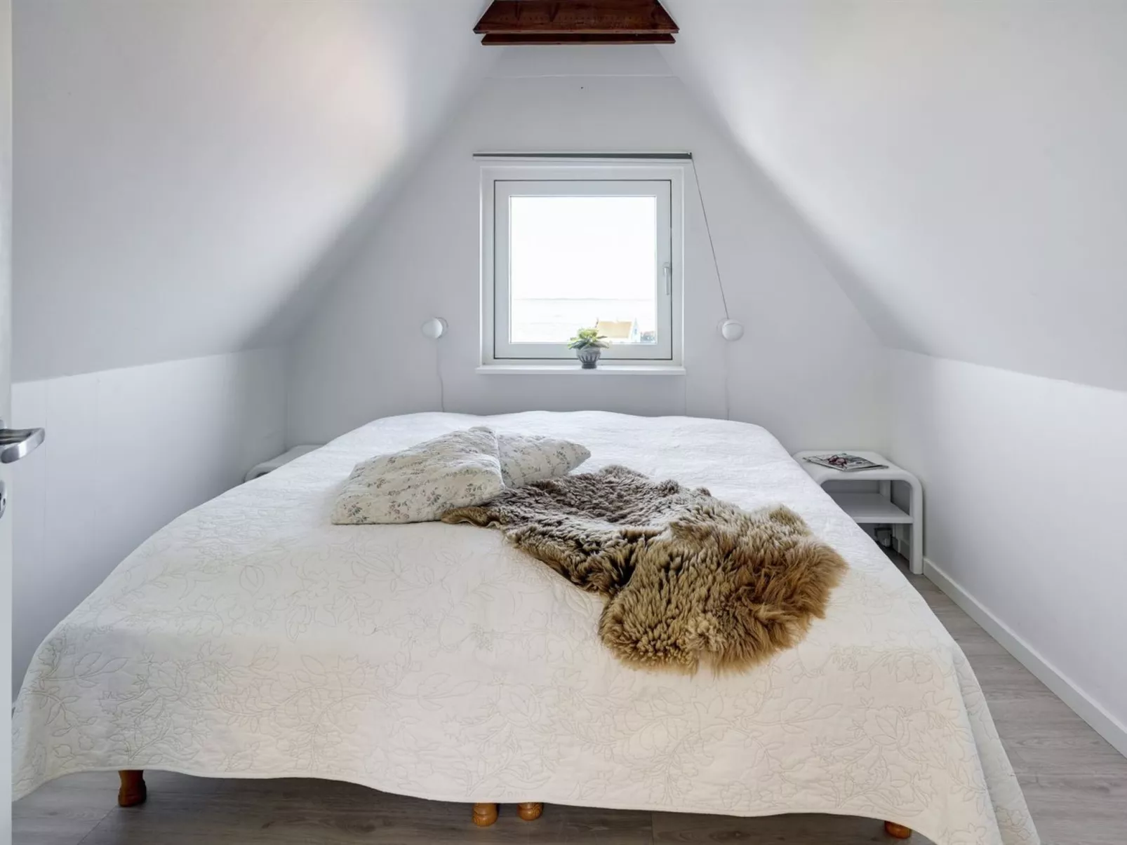 "Aranja" - 300m to the fjord-Inside