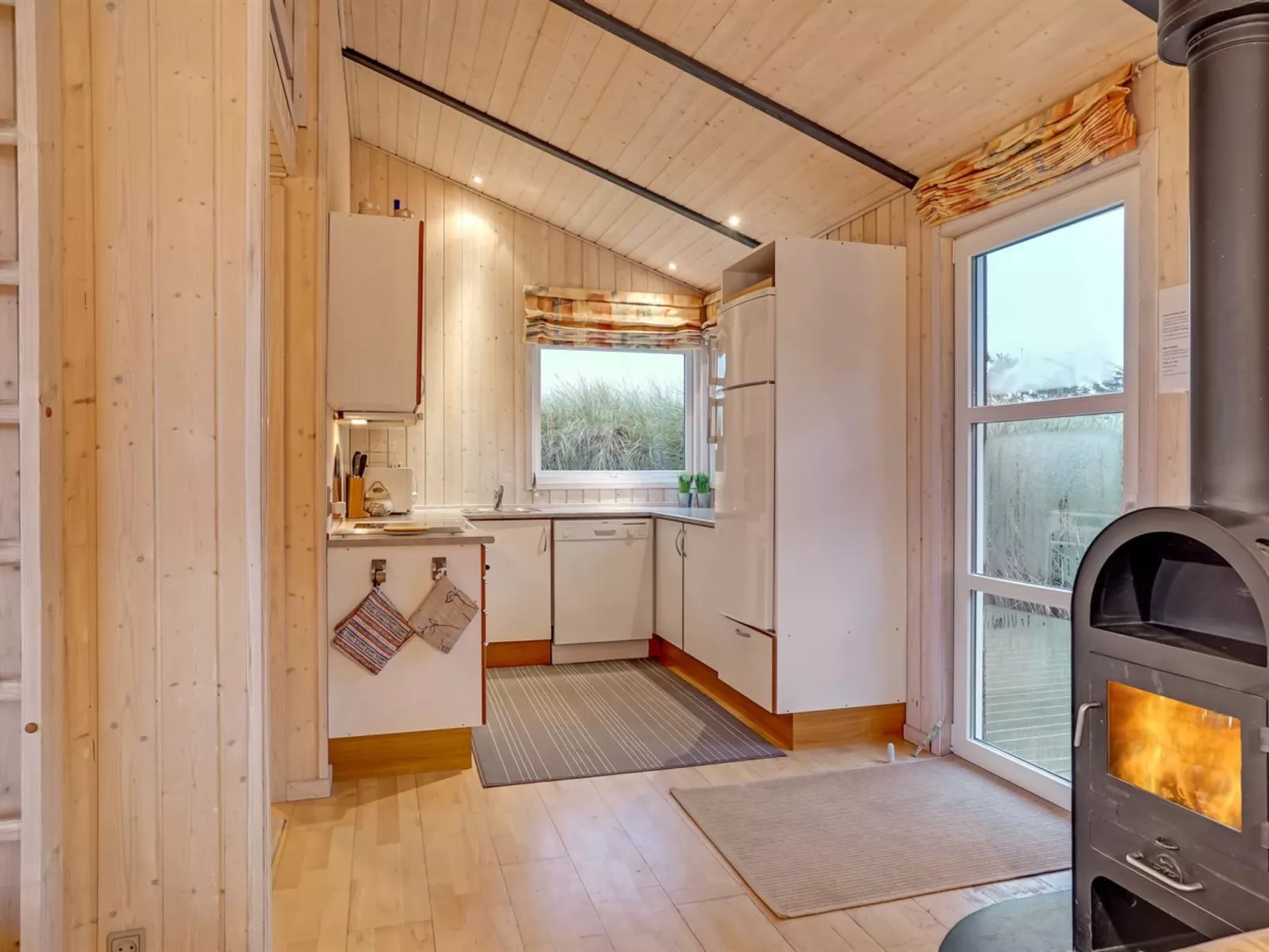 "Sighwarth" - 350m from the sea-Inside