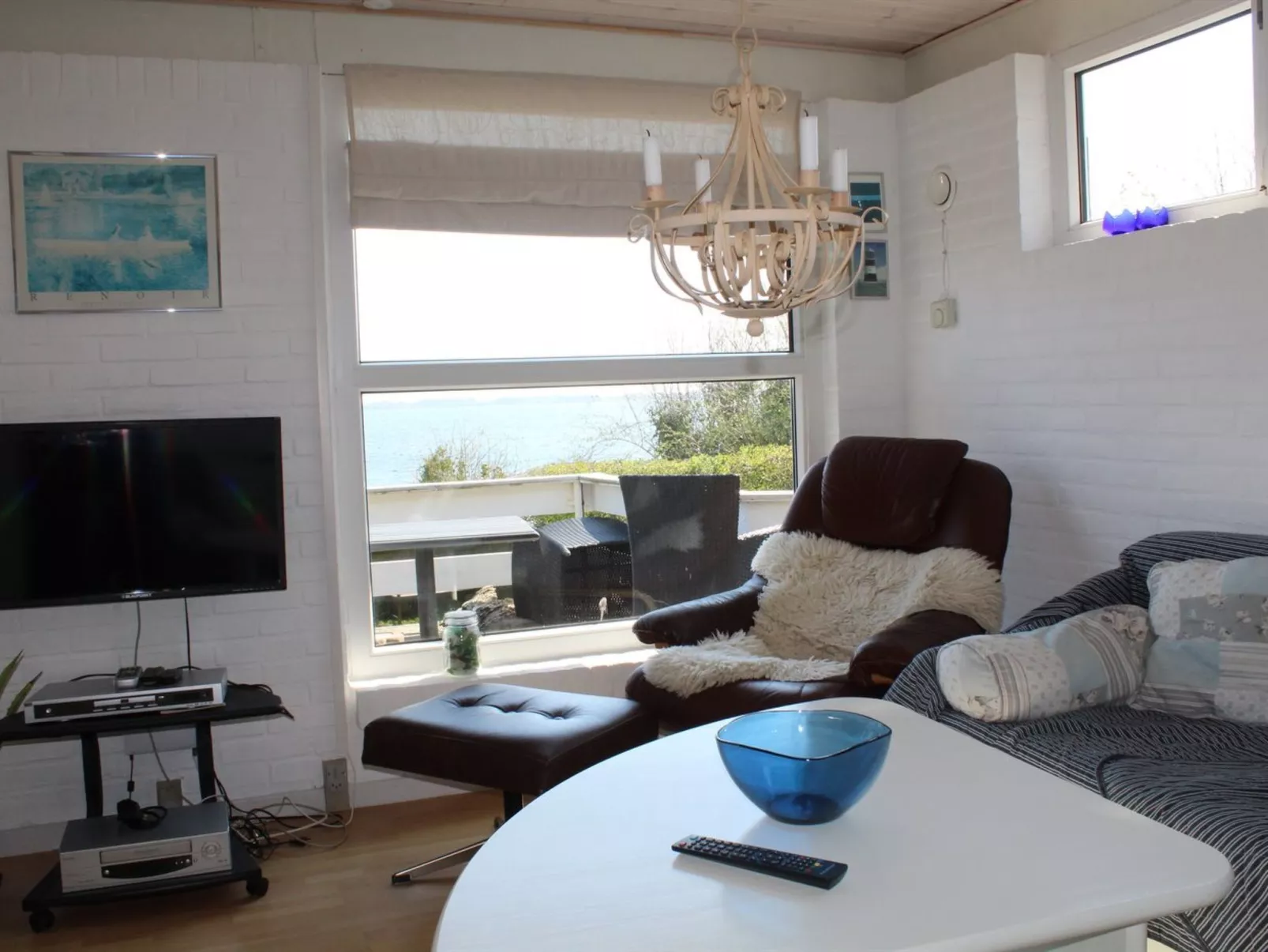 "Tekla" - 70m to the fjord-Inside