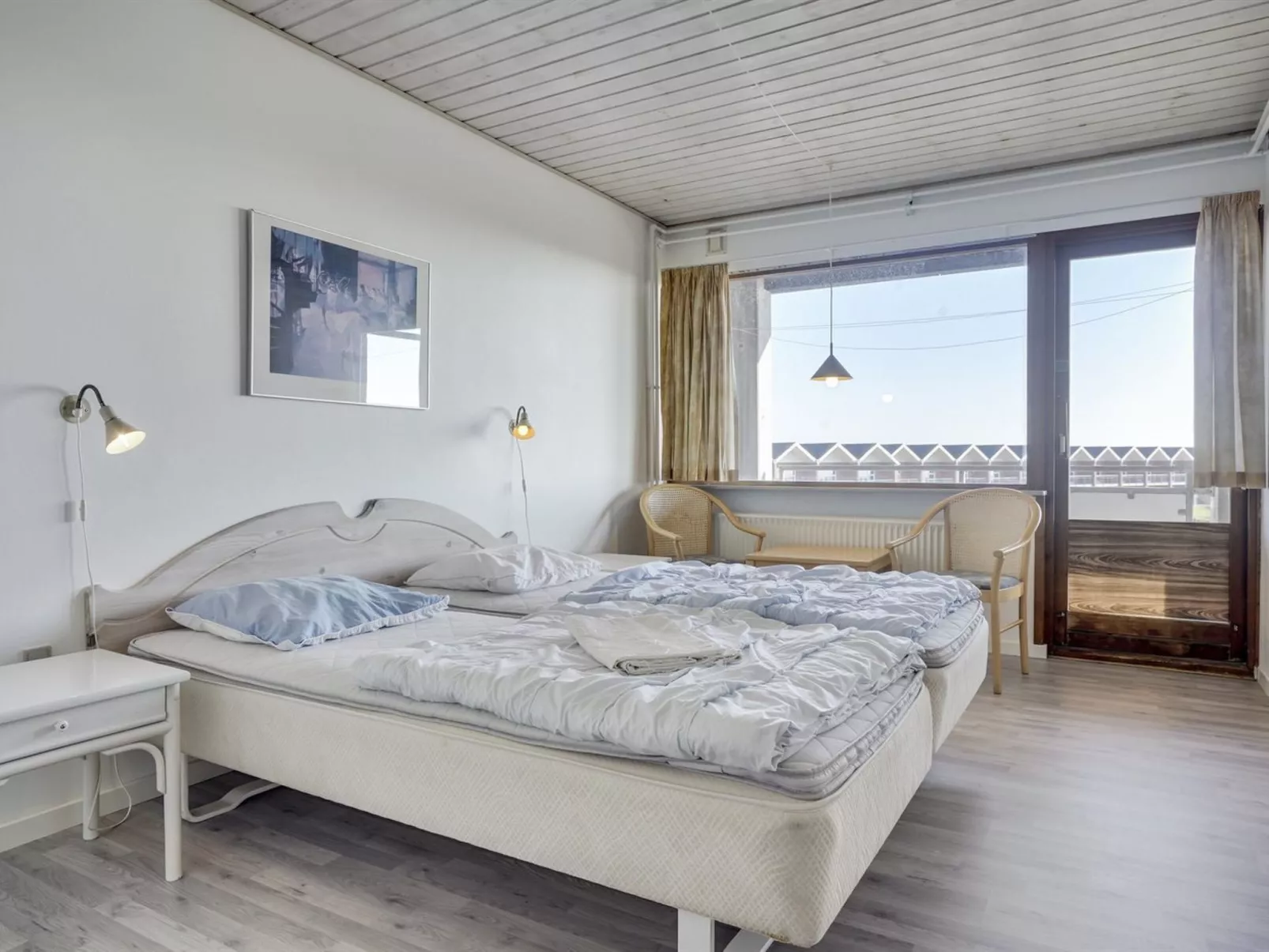 "Stilla" - 35km from the sea-Drinnen