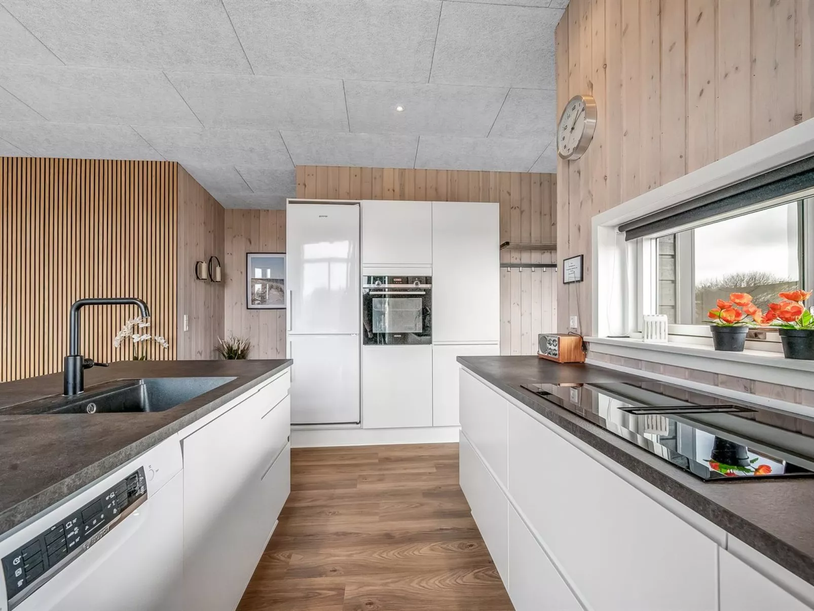 "Gela" - 1.3km to the fjord-Drinnen