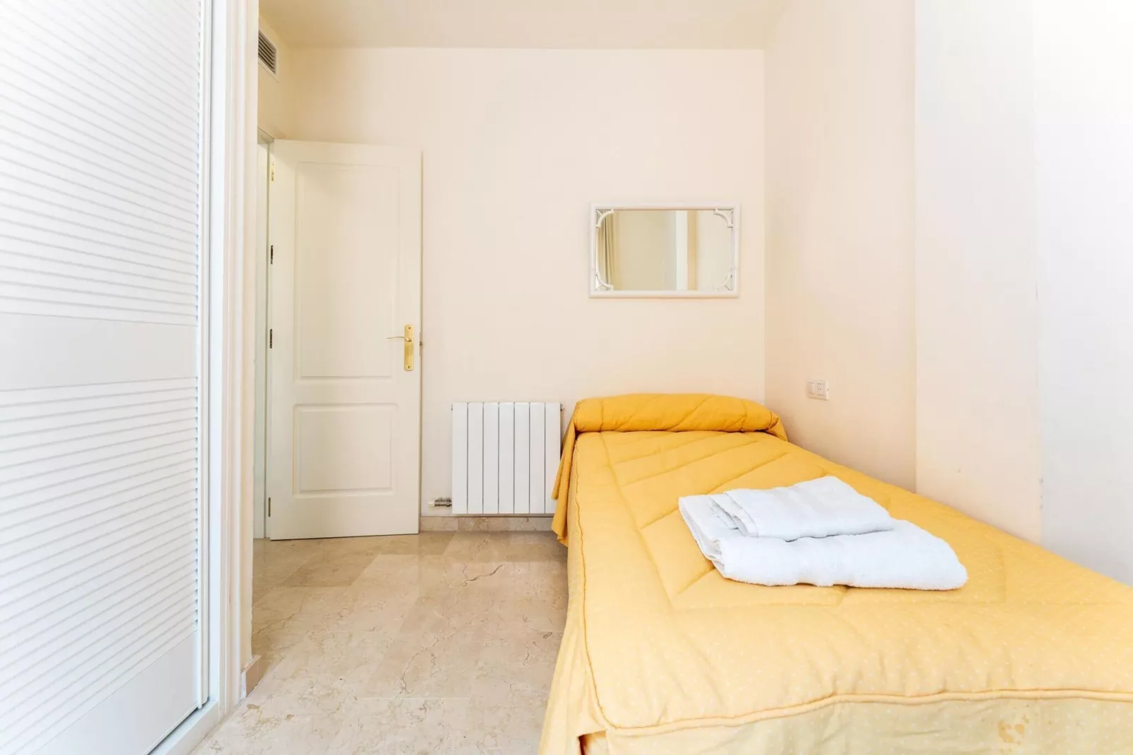 CT 237 GR - Carmenes Dream - Incredible Views-Chambre