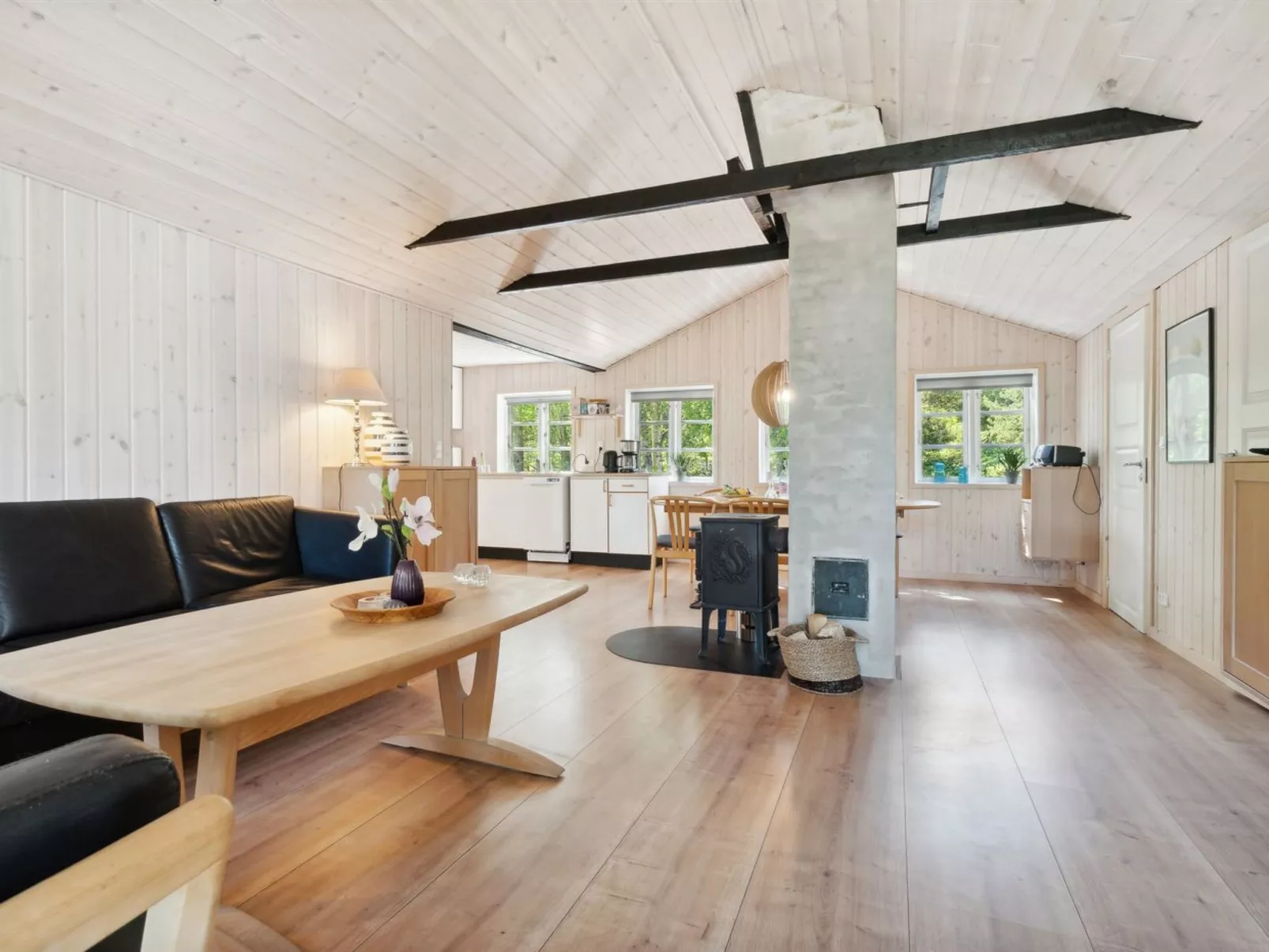 "Ilmari" - 150m from the sea-Dedans