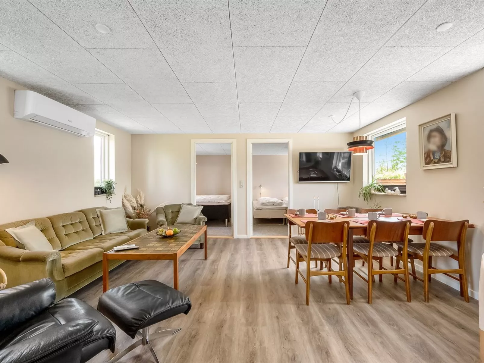 "Eira" - 350m to the fjord-Inside