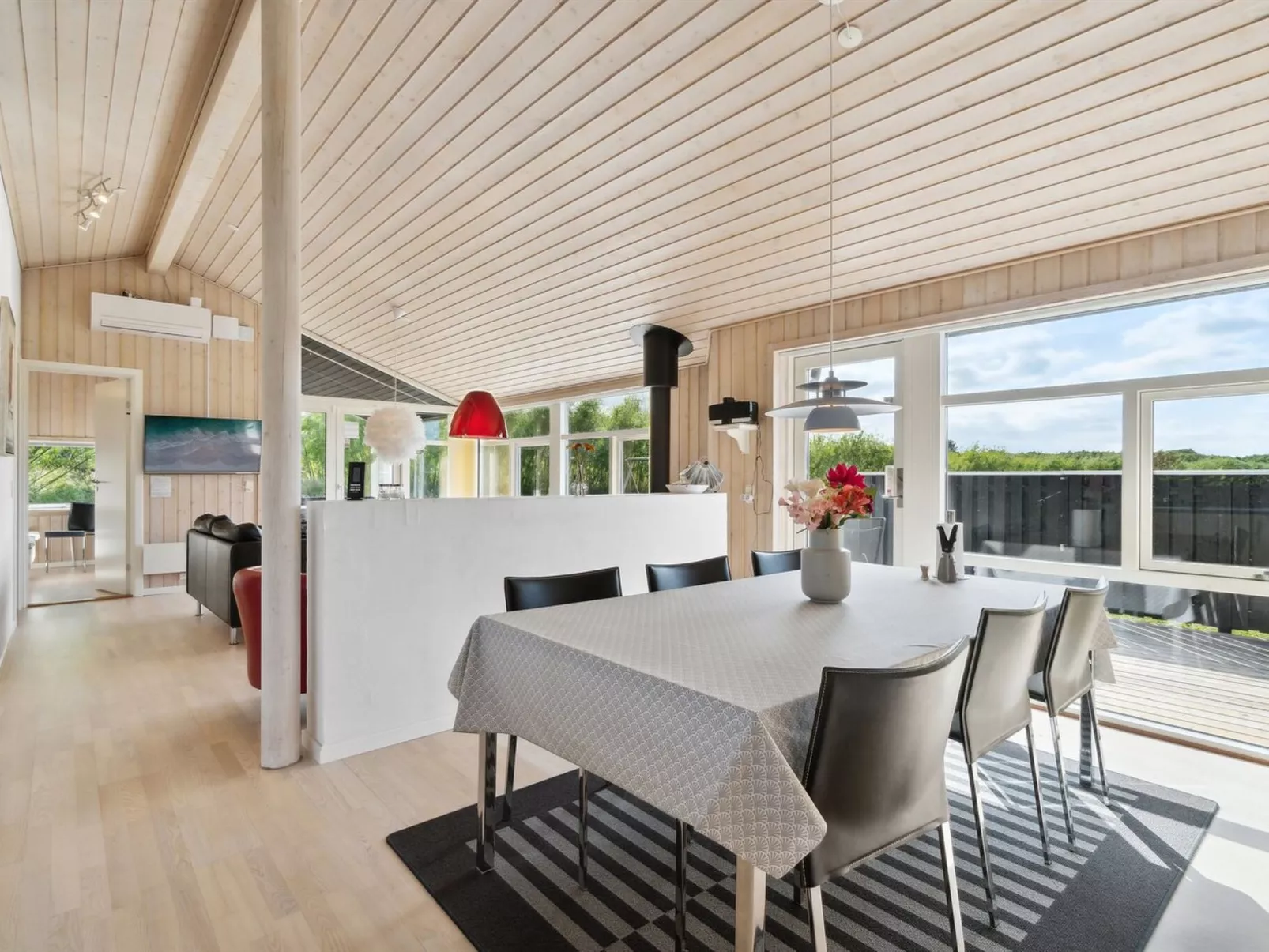 "Miriam" - 400m from the sea-Inside