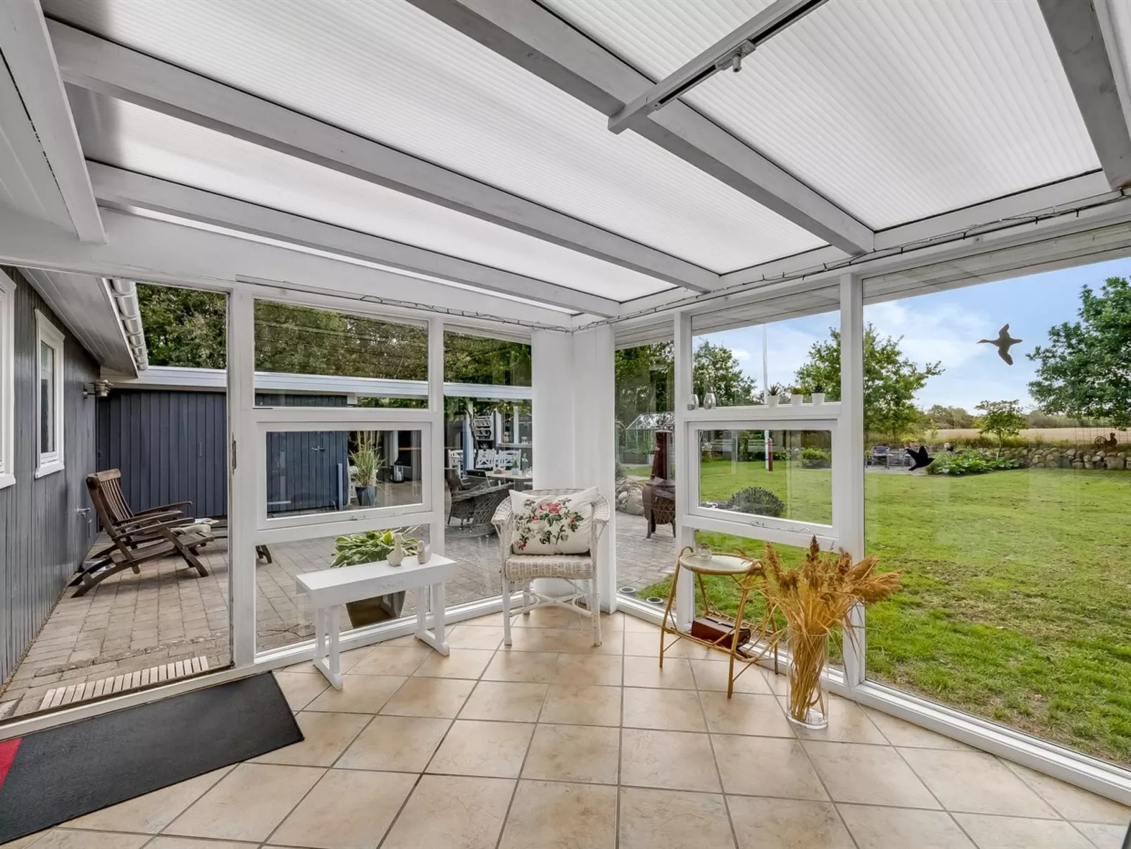 "Waghn" - 800m to the fjord-Dedans