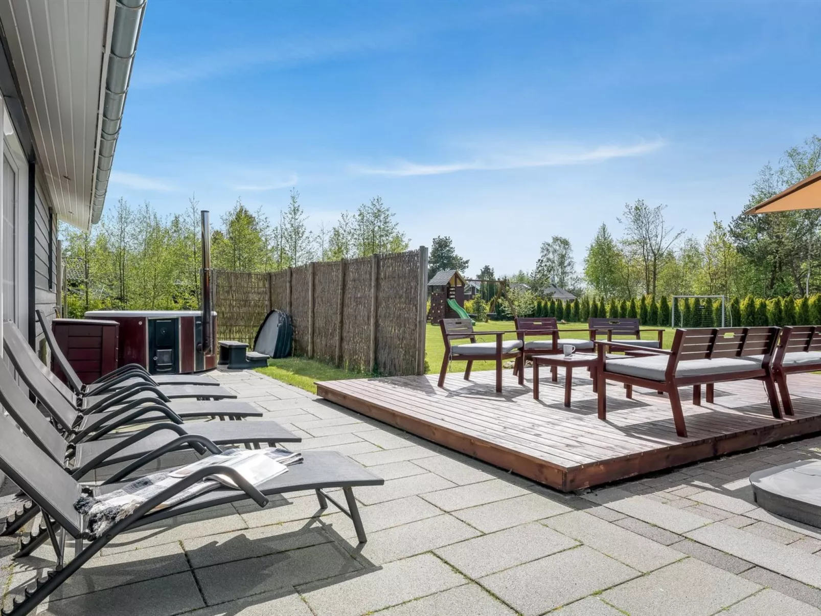 "Ronia" - 900m from the sea-Draußen