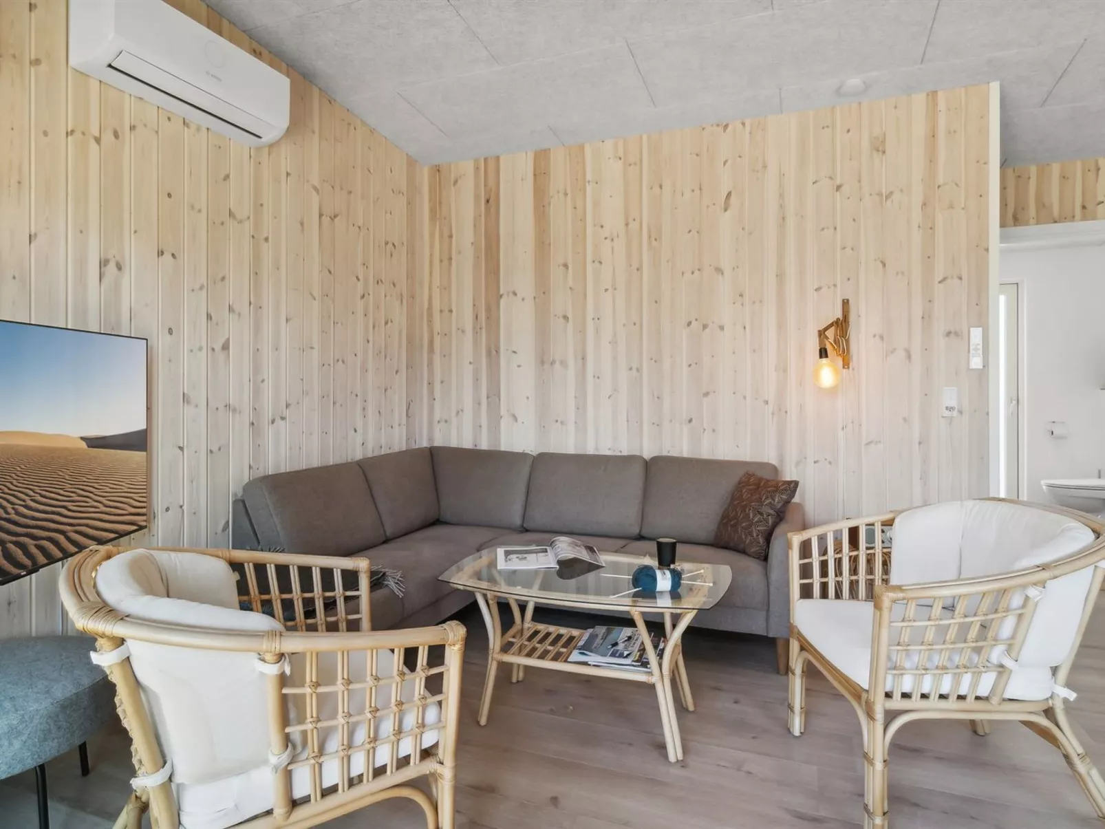 "Filip" - 1.2km from the sea-Inside