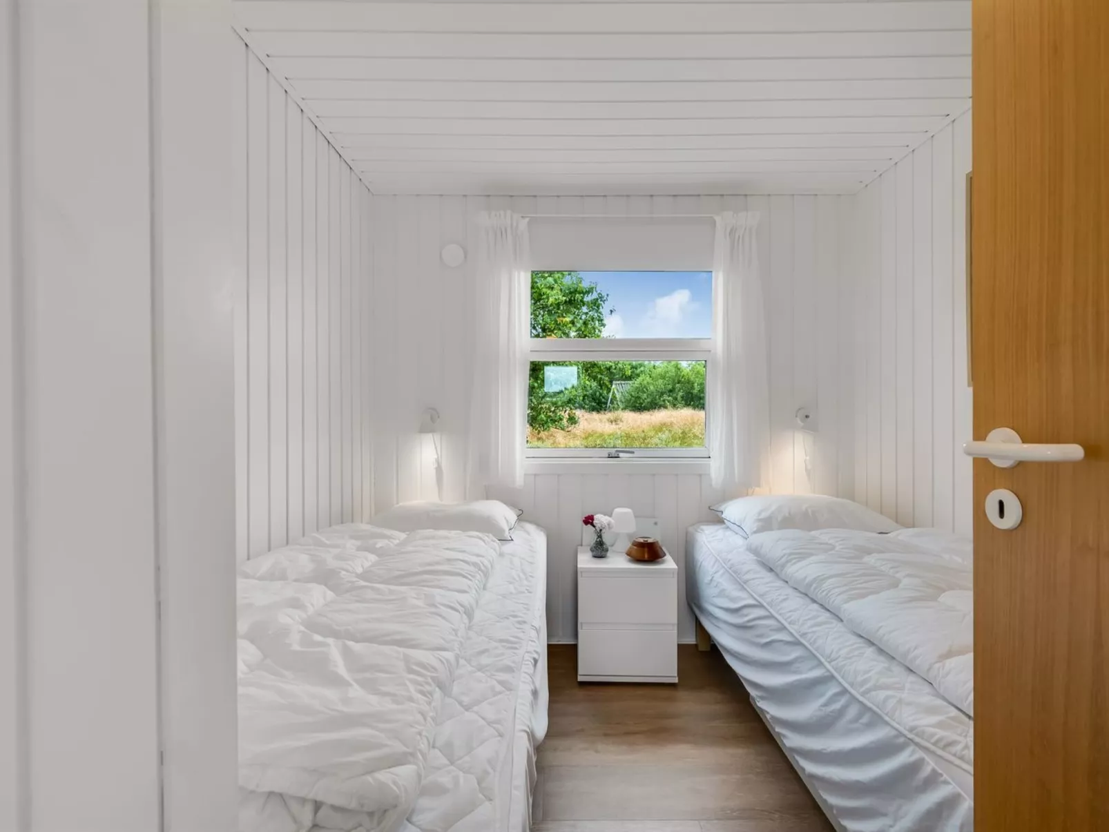 "Bentine" - 400m from the sea-Dedans