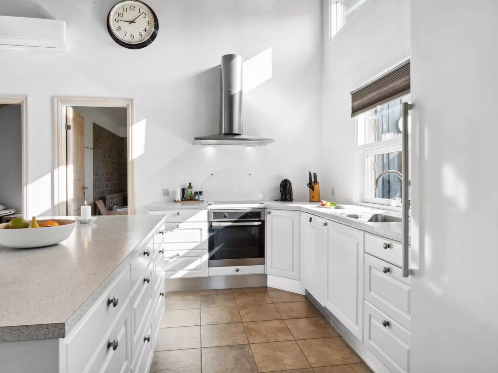 "Elmo" - 800m from the sea-Dedans