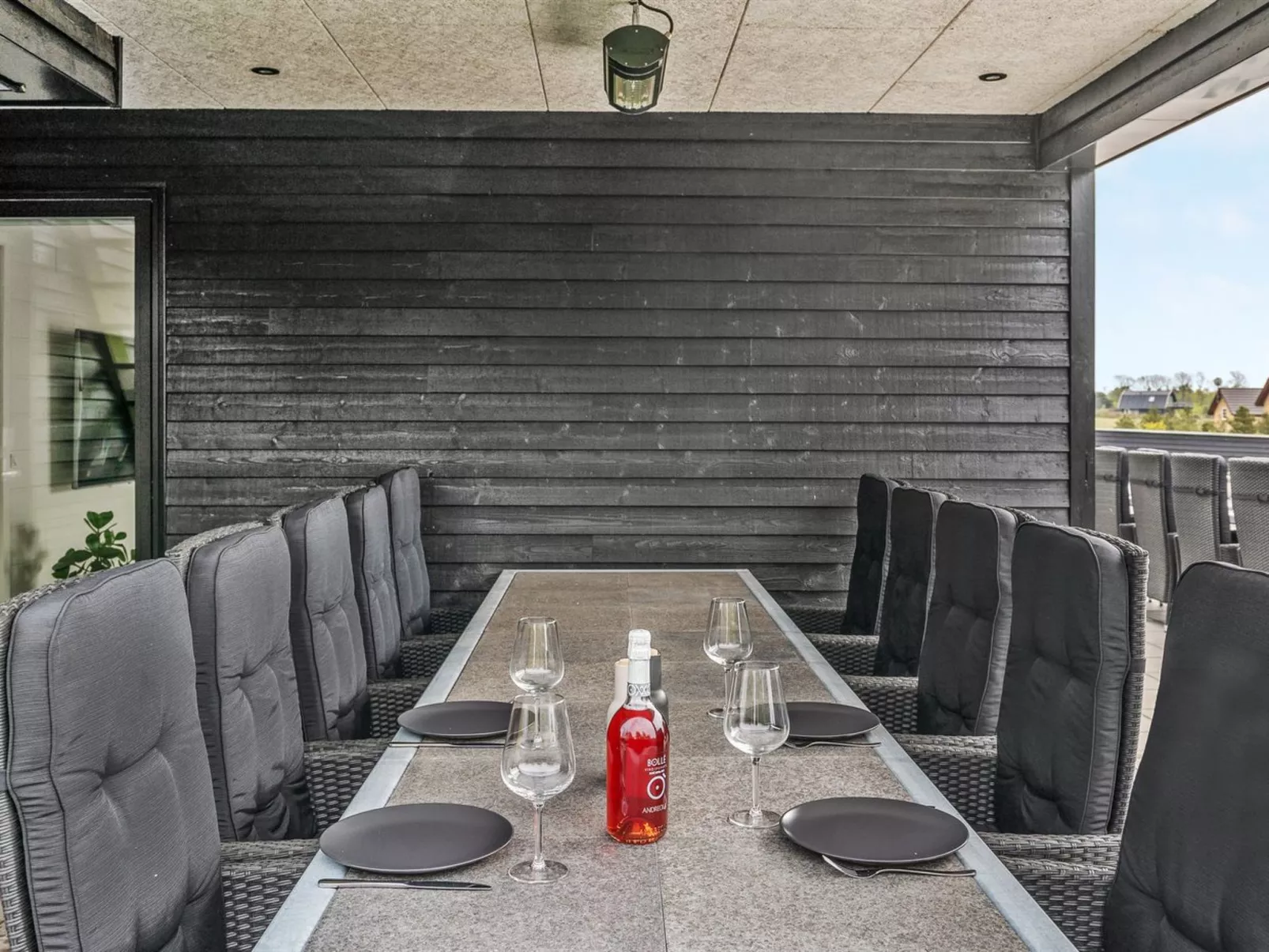 "Jonne" - 200m to the fjord-Draußen