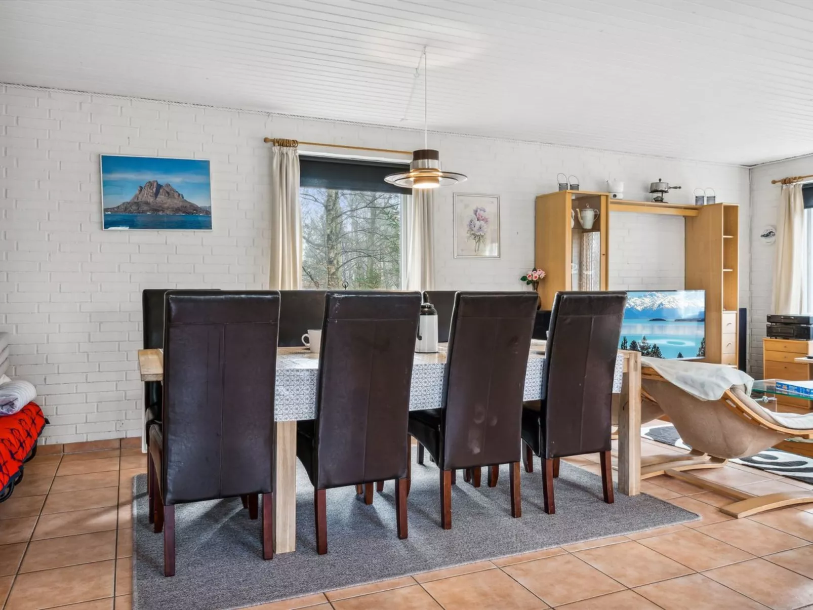 "Patrik" - 200m to the fjord-Inside