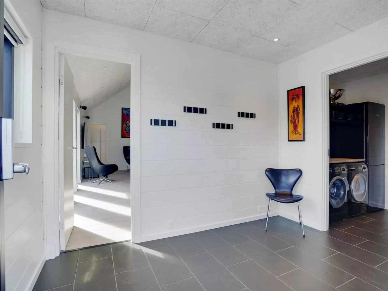 "Henrikke" - 500m to the fjord-Dedans