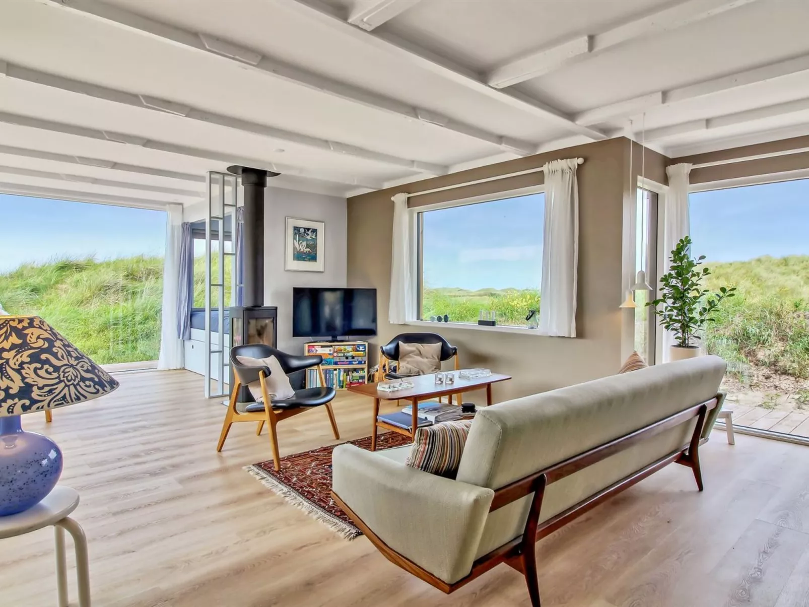 "Hoat" - 300m from the sea-Drinnen