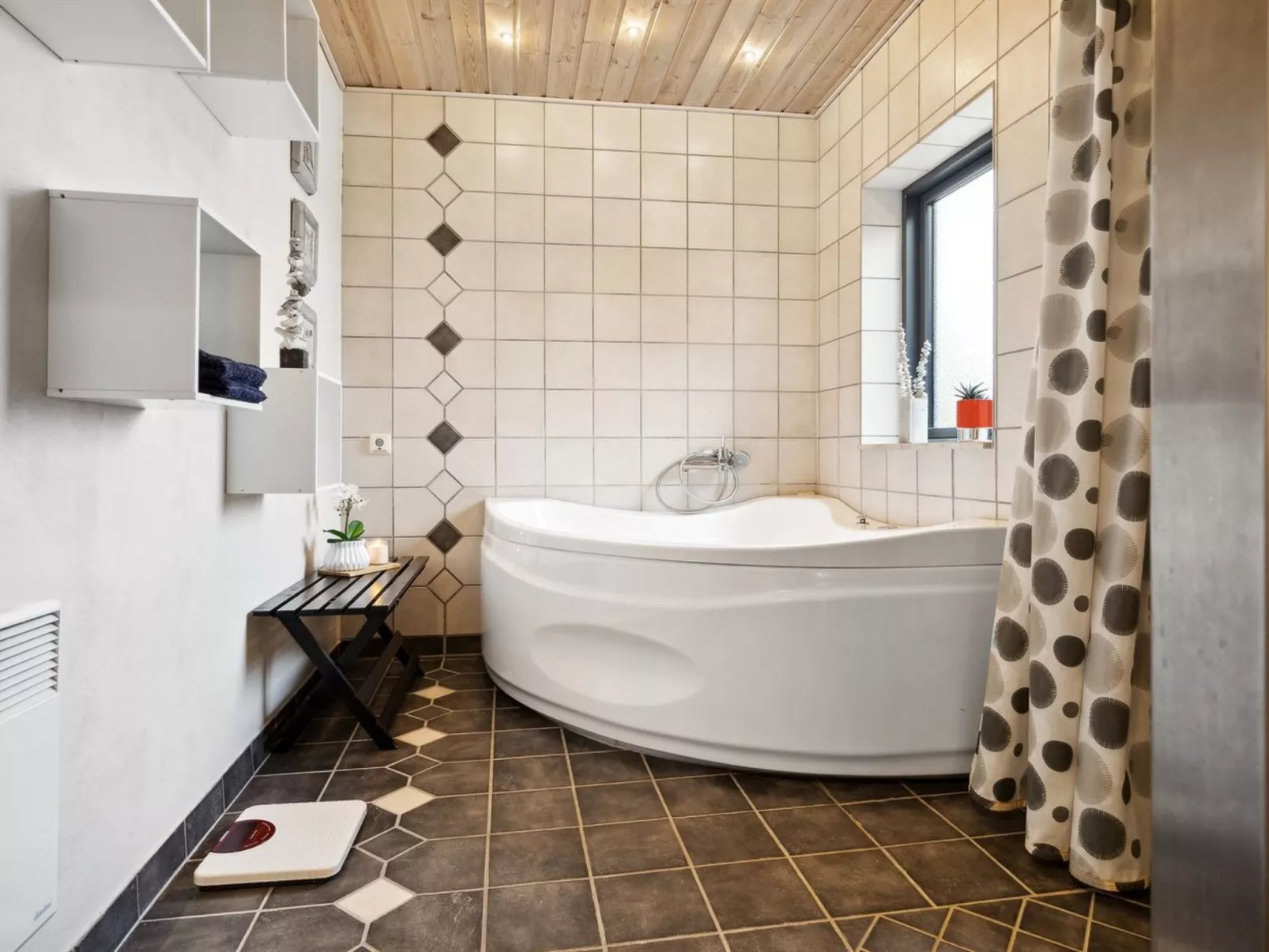 "Alona" - 90m from the sea-Drinnen