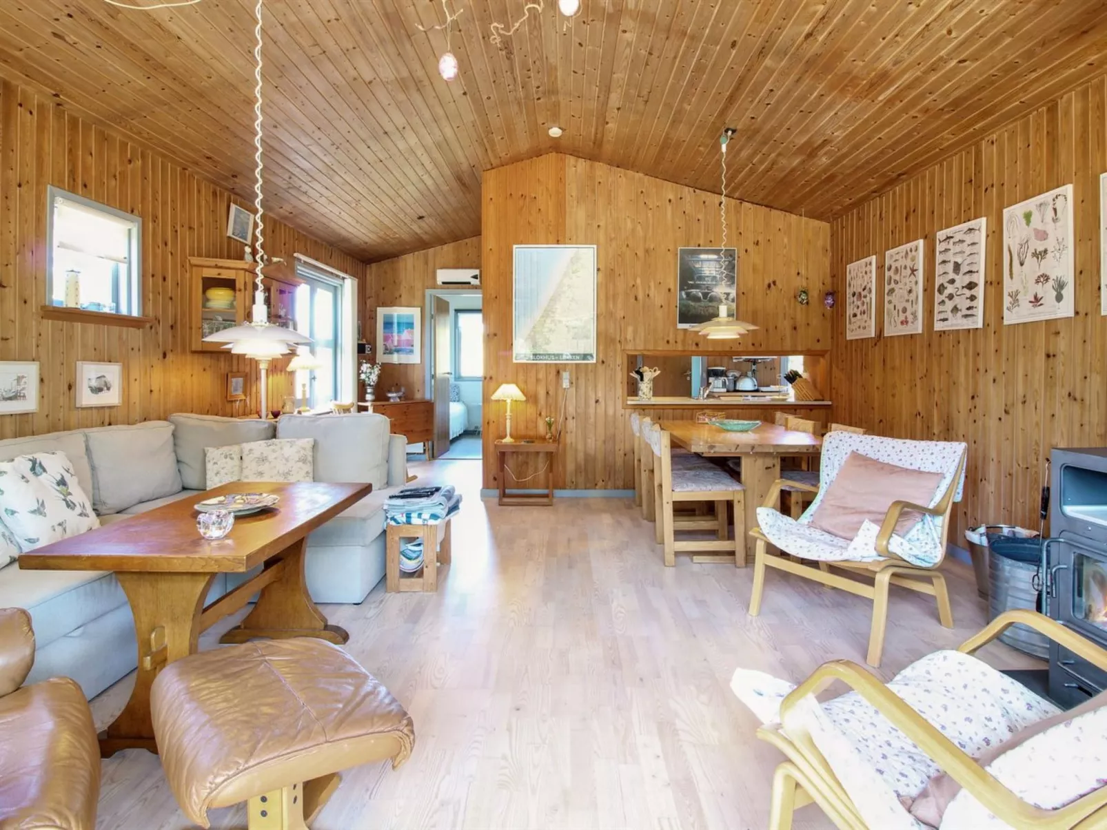 "Gerasim" - 1km from the sea-Drinnen