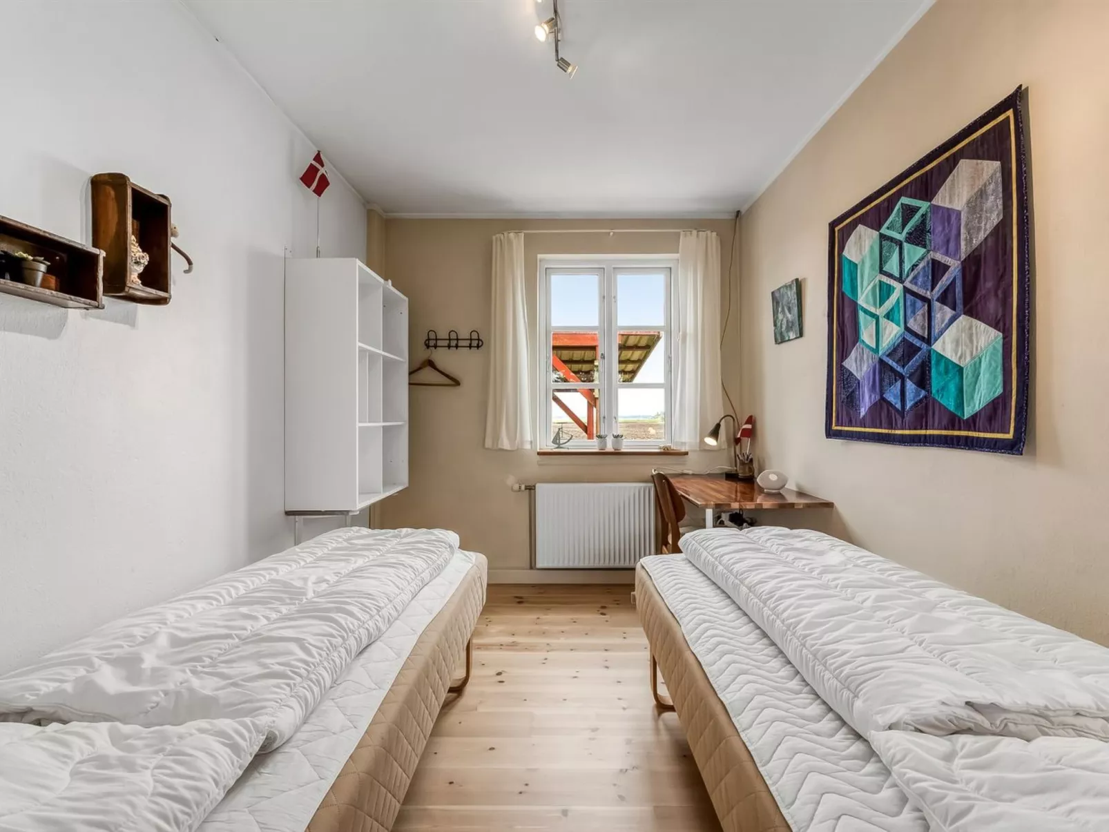 "Soria" - 600m to the fjord-Dedans