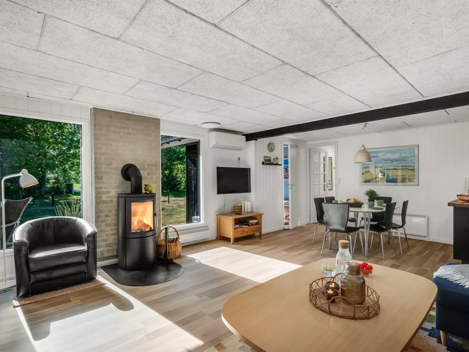 "Eli" - 1.5km to the fjord-Inside