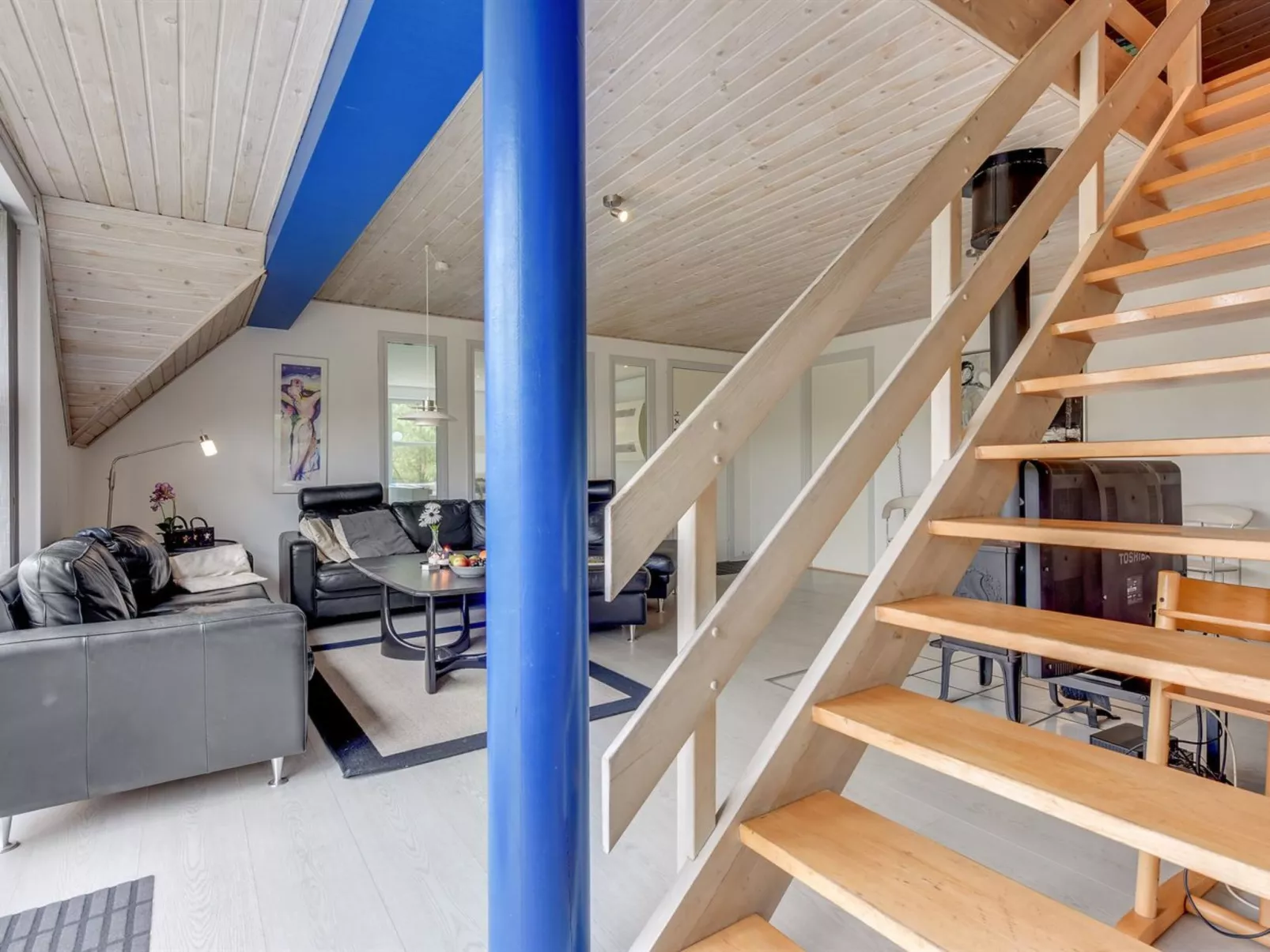 "Tabithe" - 2.2km from the sea-Inside