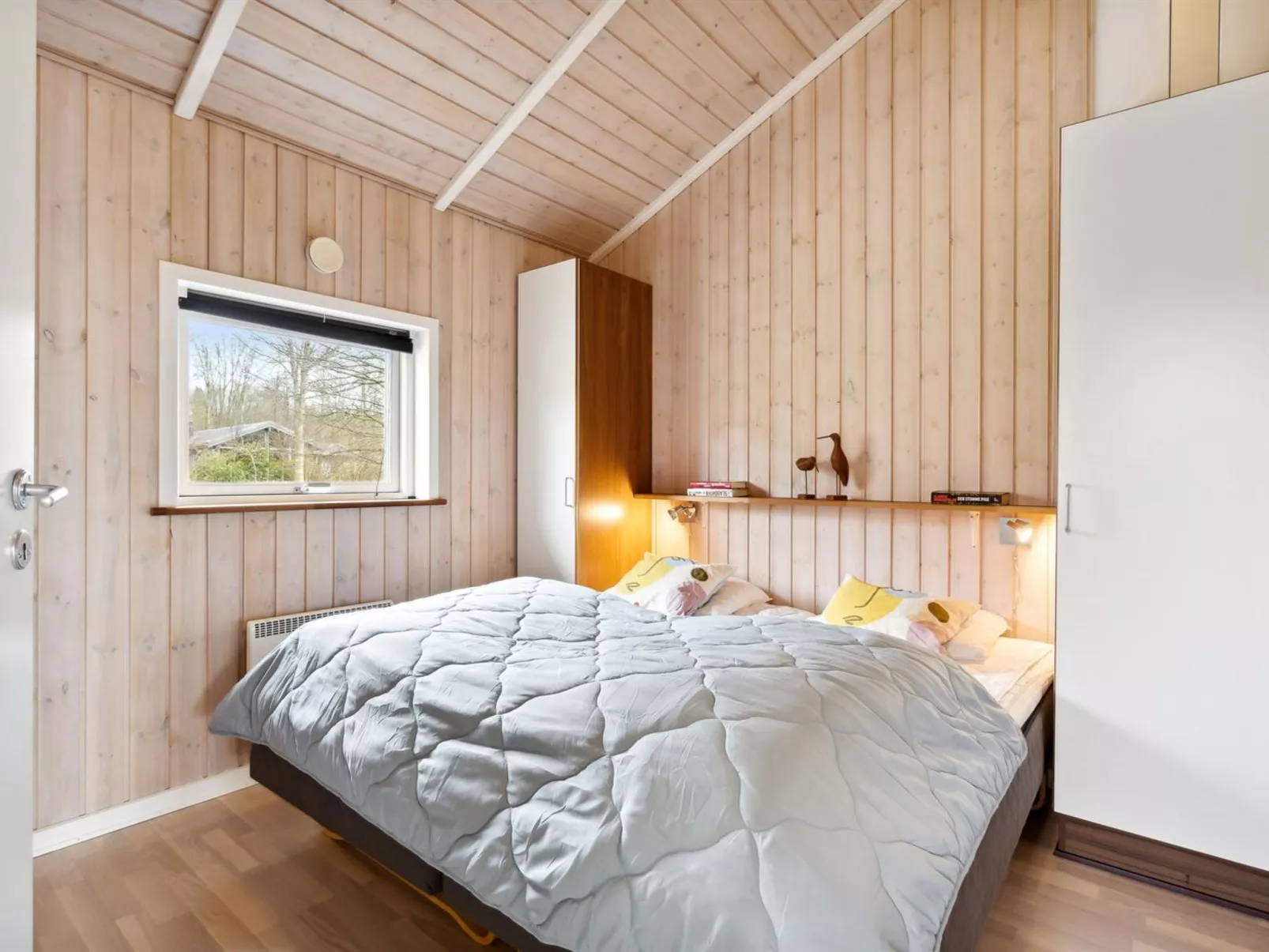 "Elif" - 30km from the sea-Drinnen