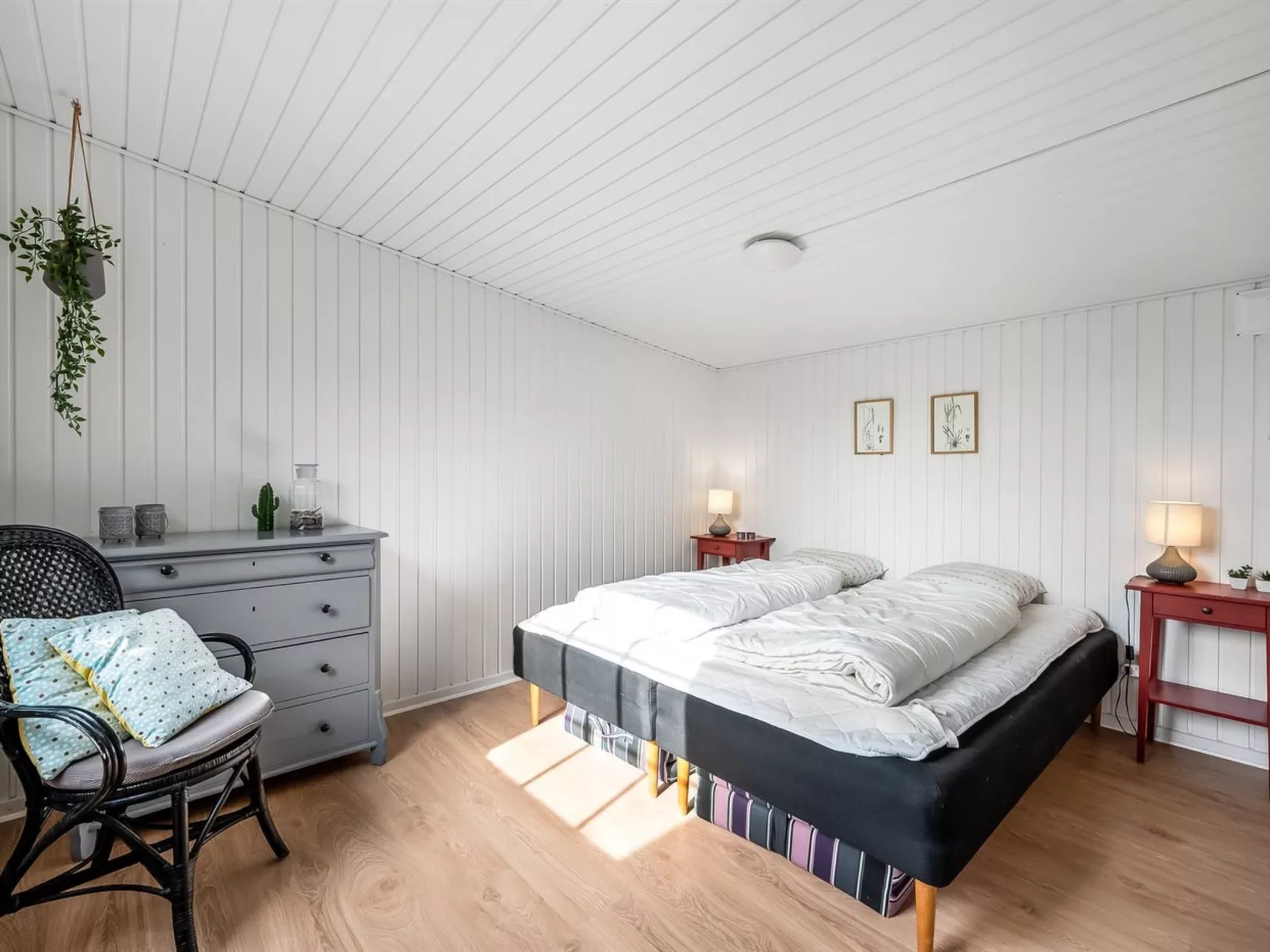 "Ludvika" - 300m to the fjord-Inside