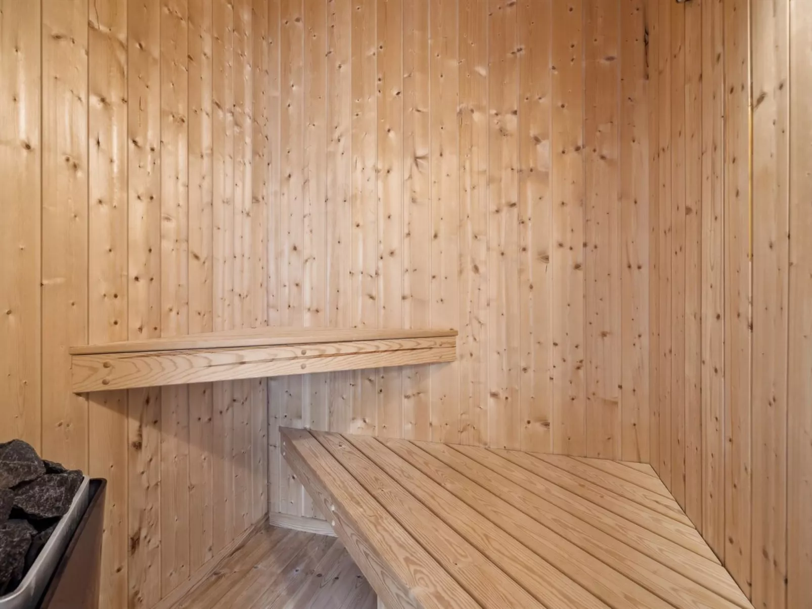 "Fatima" - 400m from the sea-Inside