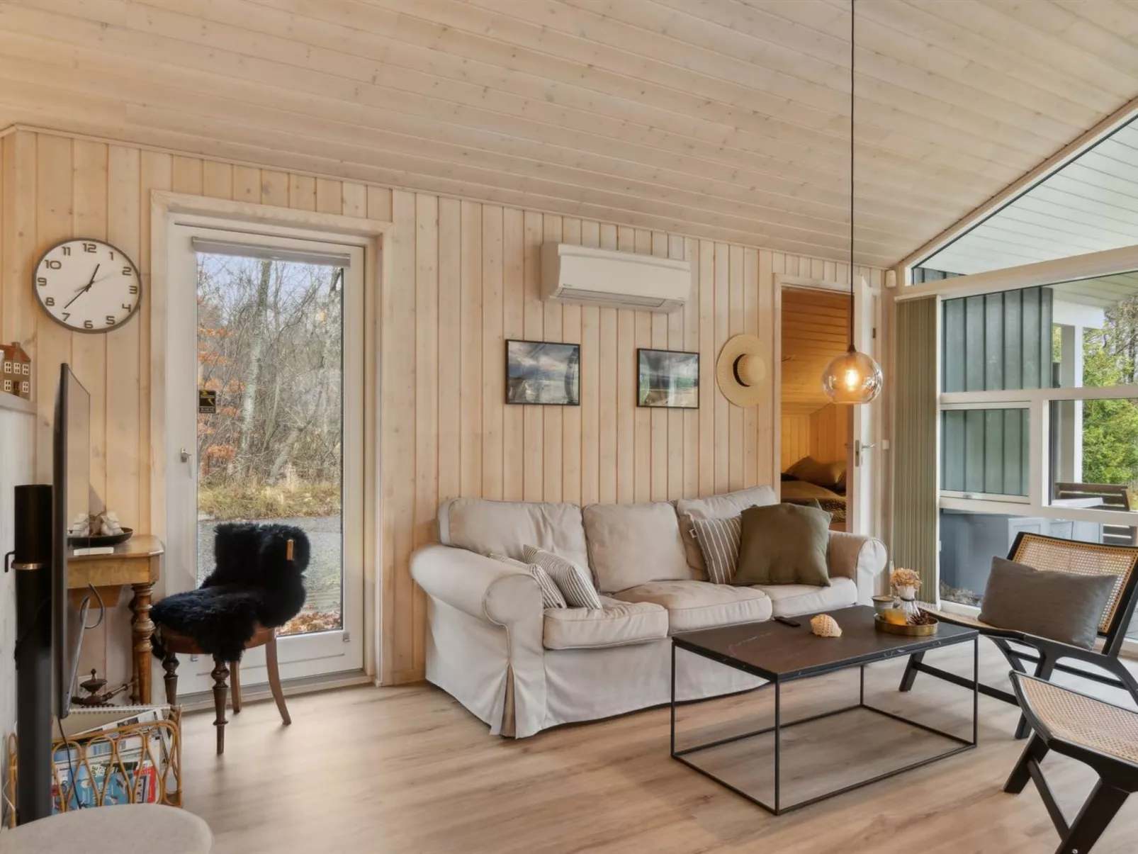 "Ananda" - 900m from the sea-Dedans