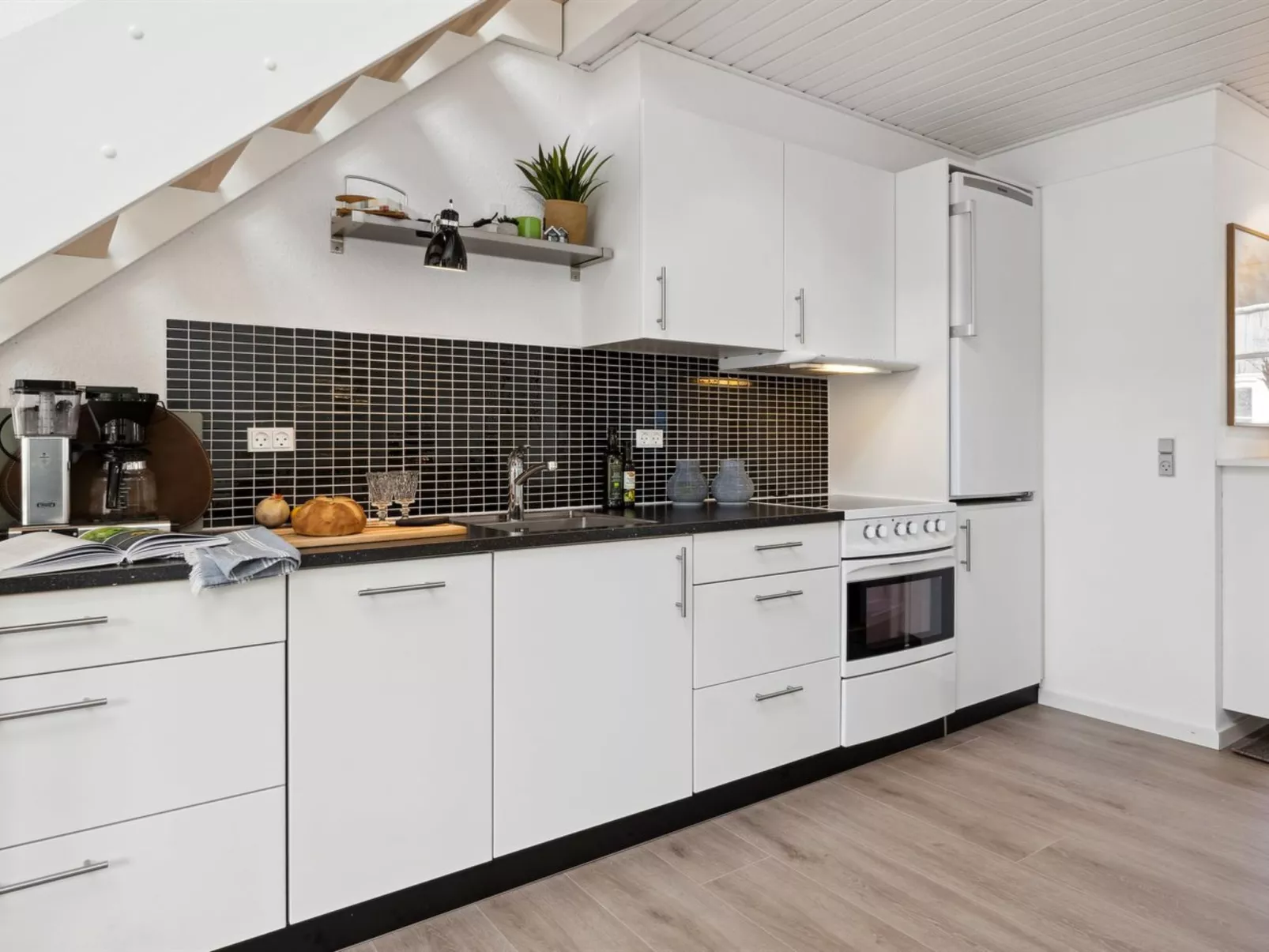 "Milly" - 150m to the fjord-Inside