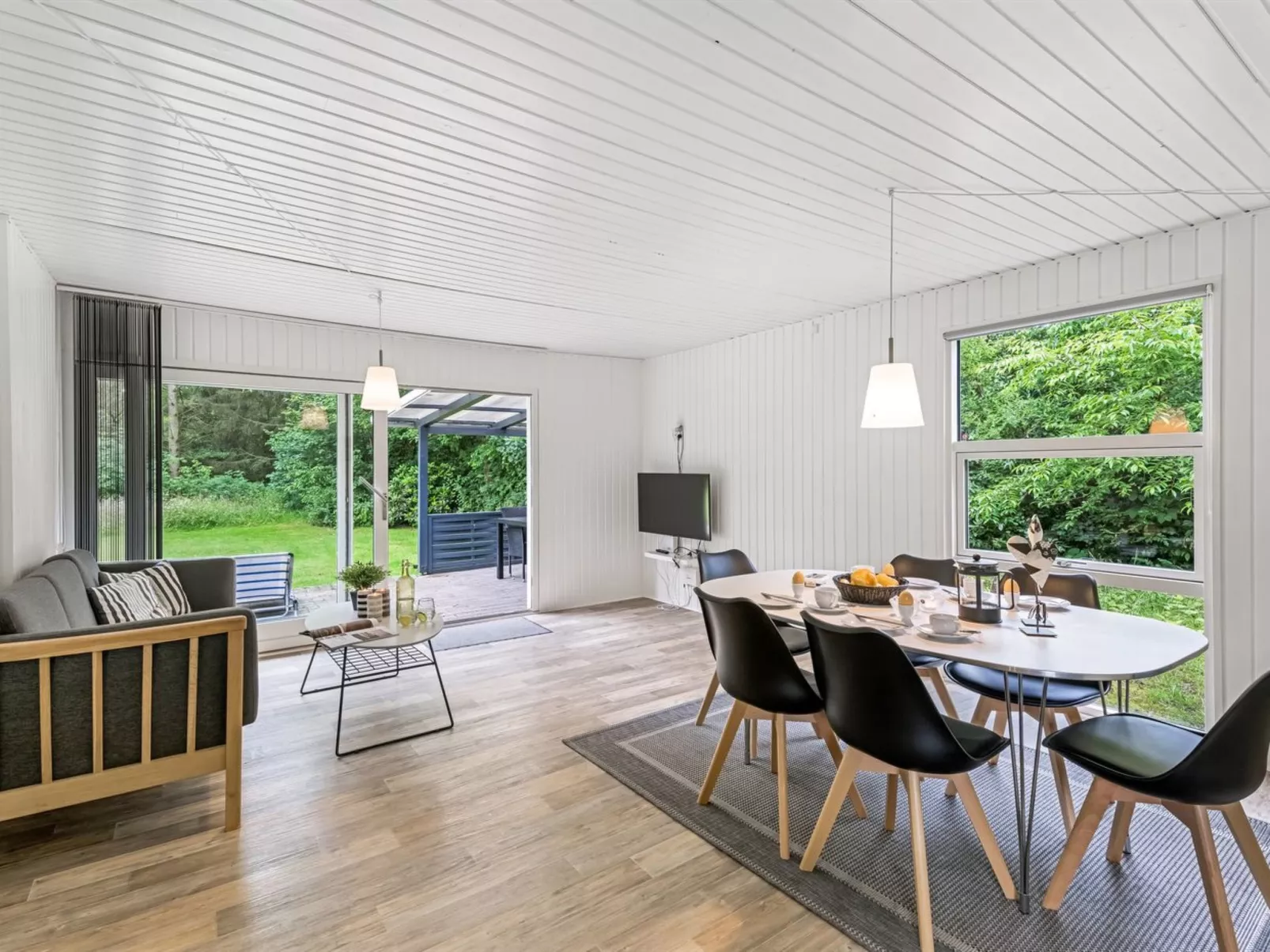 "Tancred" - 30km from the sea-Dedans