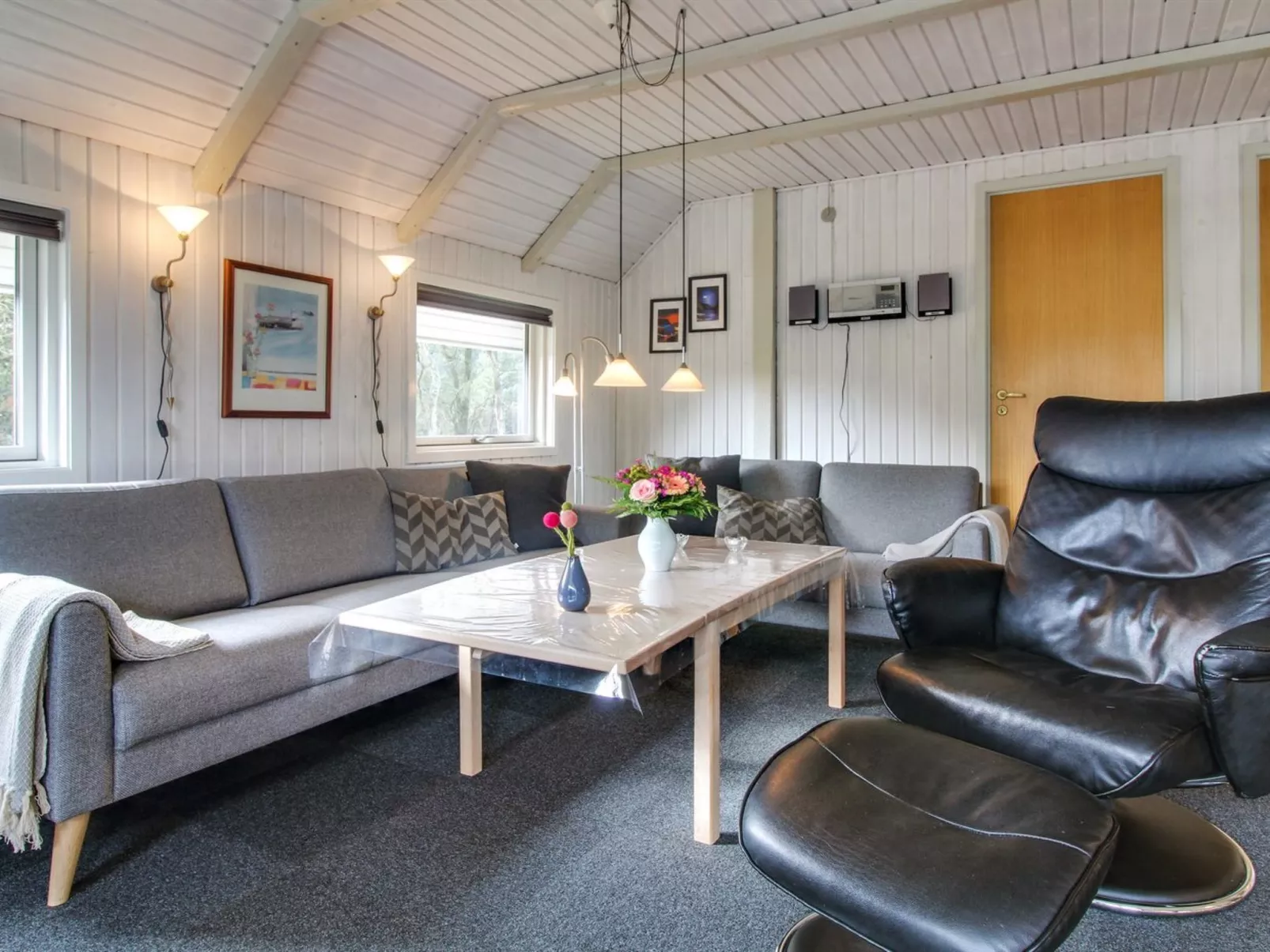 "Emmi" - 2.5km from the sea-Inside