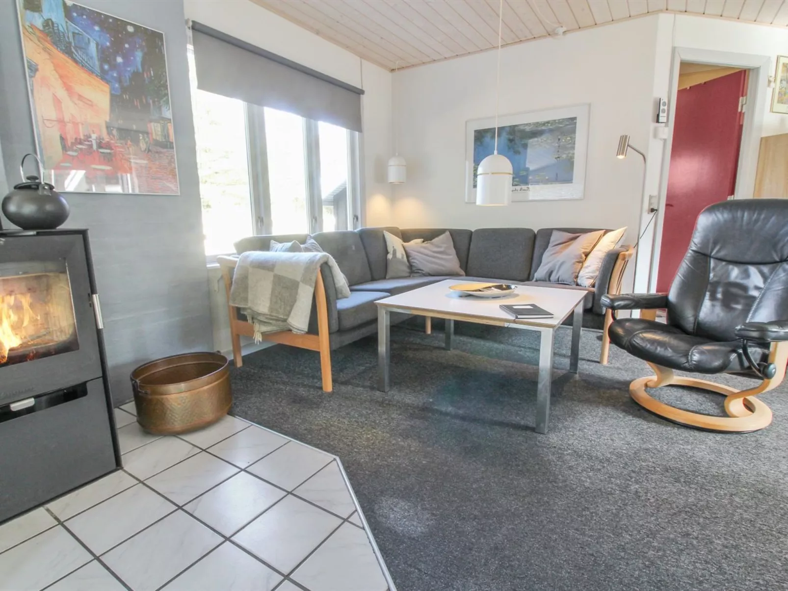 "Augustine" - 1.6km from the sea-Inside