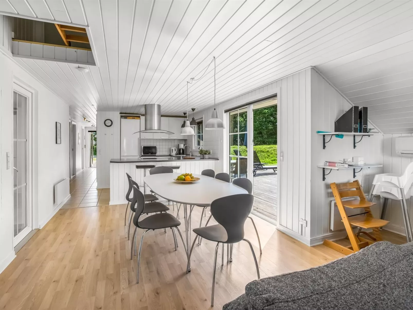 "Joseline" - 1.8km from the sea-Inside