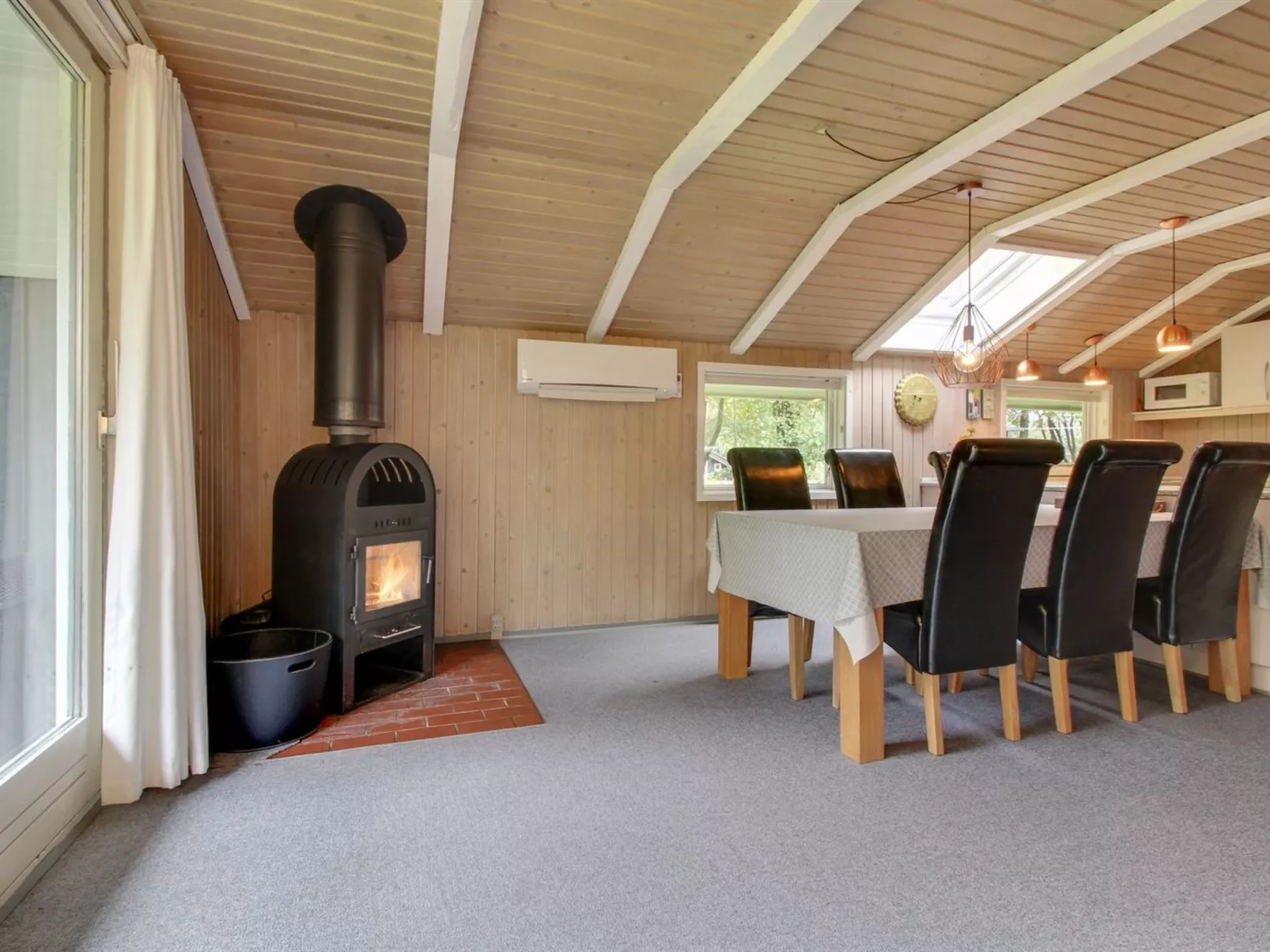 "Annaline" - 10km from the sea-Drinnen