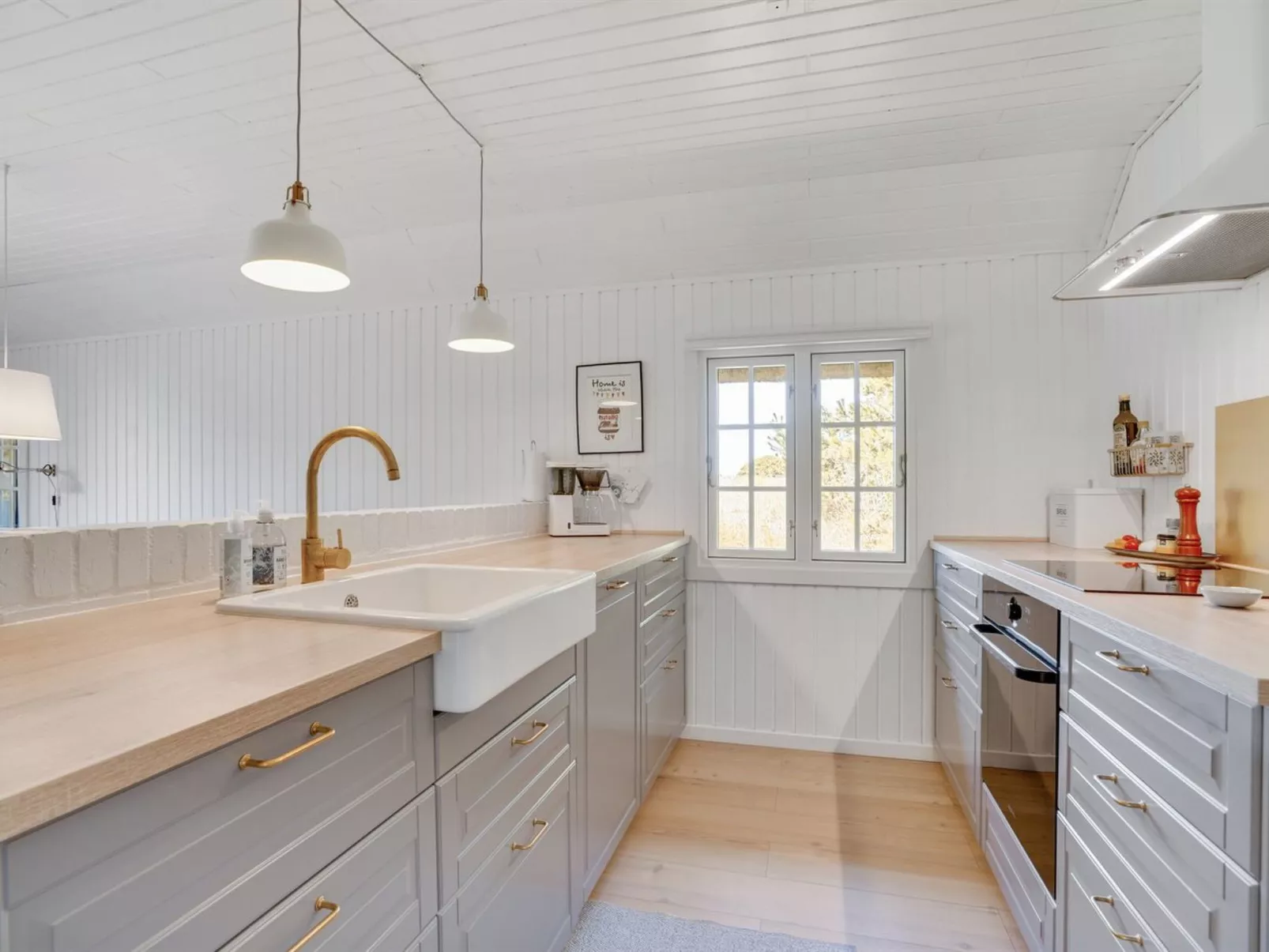 "Sine" - 500m from the sea-Inside