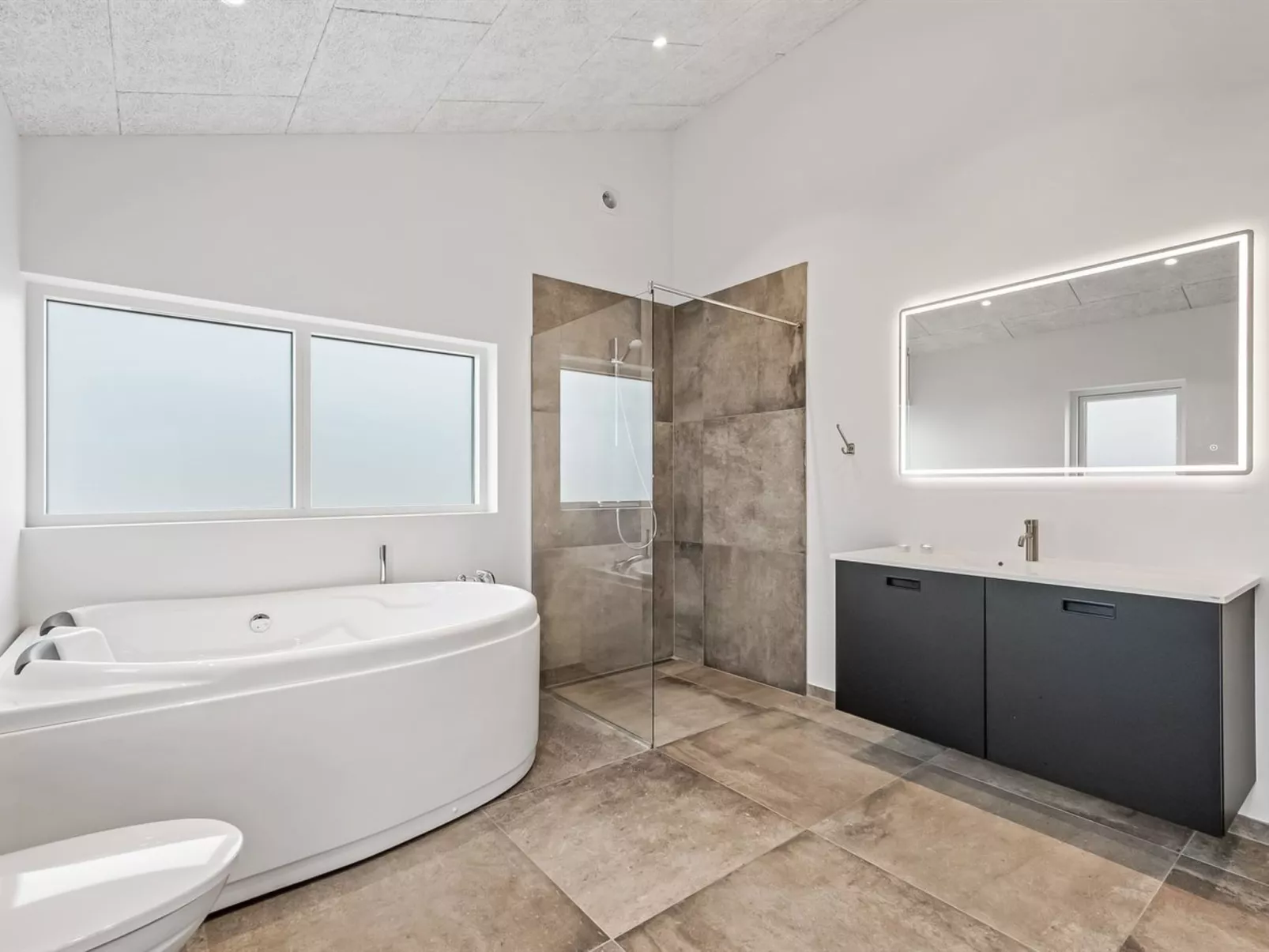 "Chenoa" - 350m from the sea-Dedans