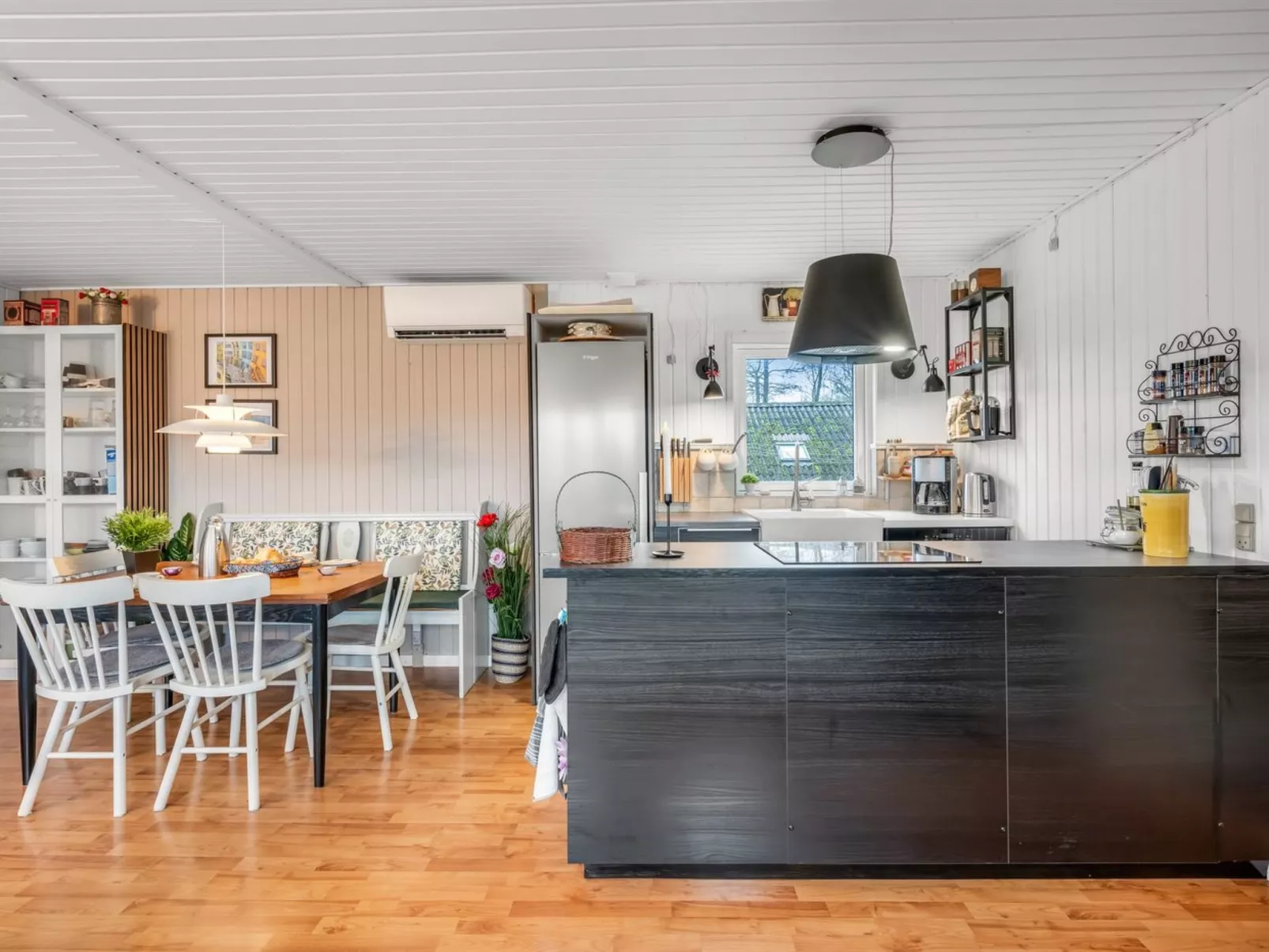 "Fridtjof" - 550m to the fjord-Dedans