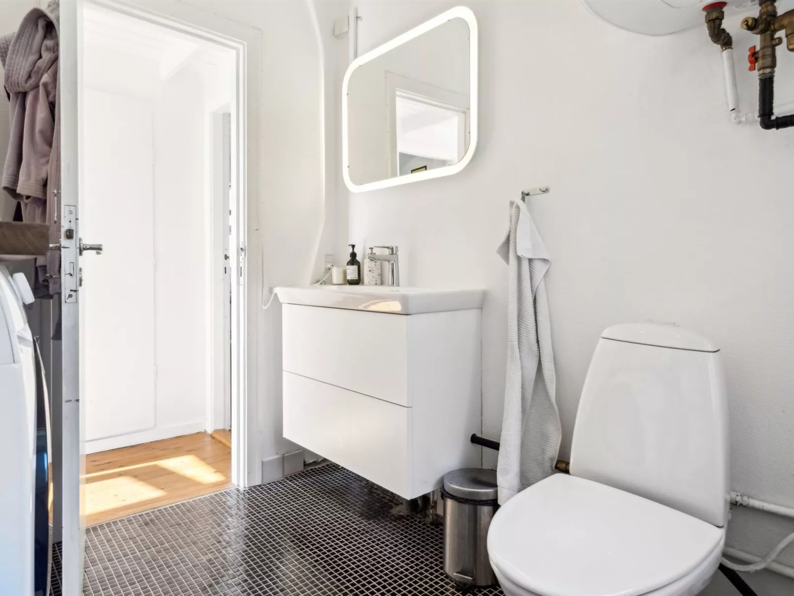 "Usbjorn" - 500m from the sea-Drinnen