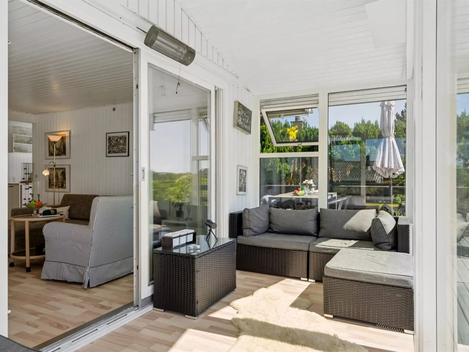 "Manfred" - 250m from the sea-Dedans