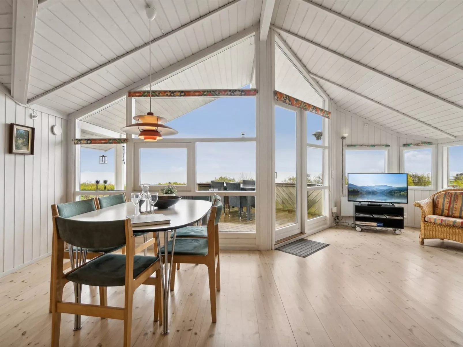 "Henric" - 75m from the sea-Drinnen