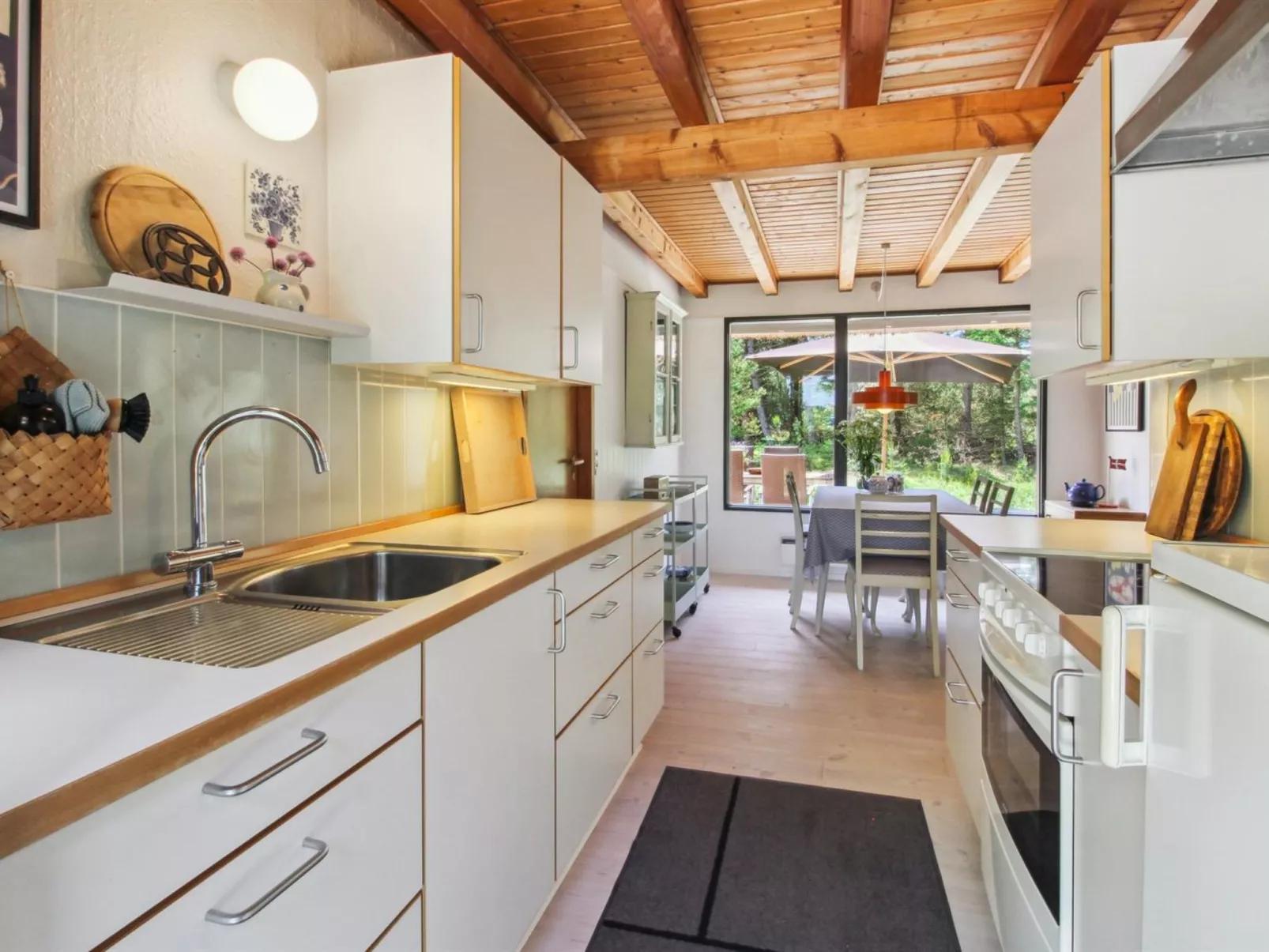 "Kersta" - 3.3km from the sea-Inside